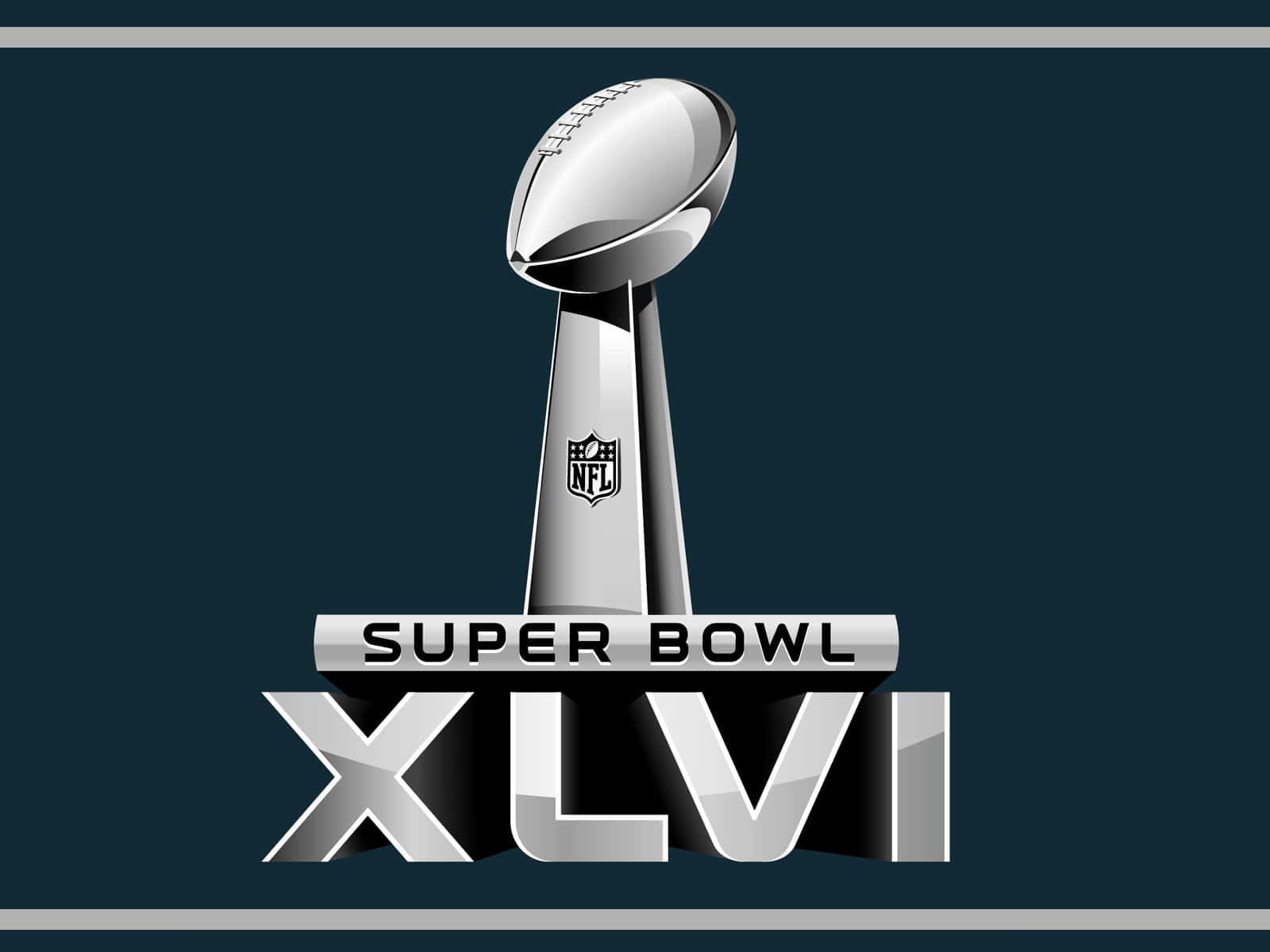 Super Bowl 桌布 壁紙 — 閃亮銀色超級碗獎盃，帶有XLVI文字，背景為深藍綠色。