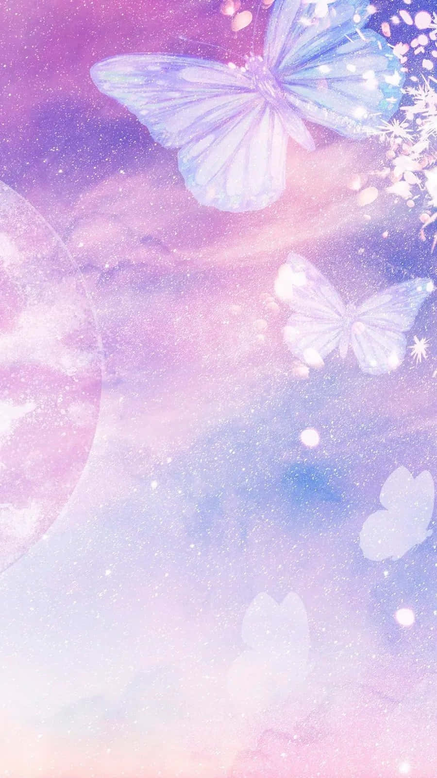 蝴蝶在粉彩星空上漂浮，帶有發光粒子和一個大月亮。
