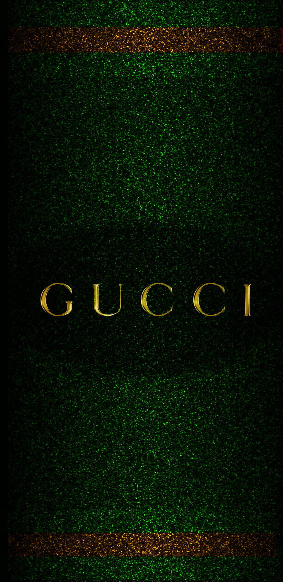 金色Gucci標誌在綠色閃粉背景上，帶金色條紋。