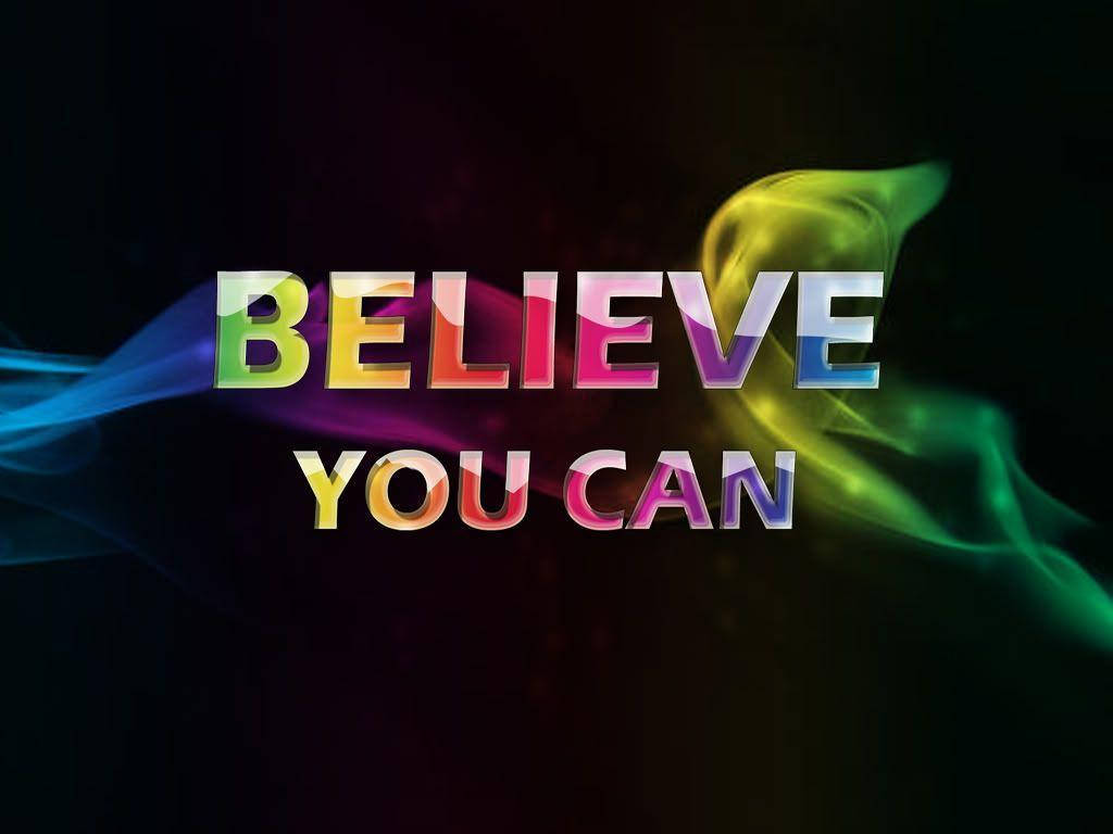 帶有彩色發光煙霧效果的勵志文字「believe you can」。