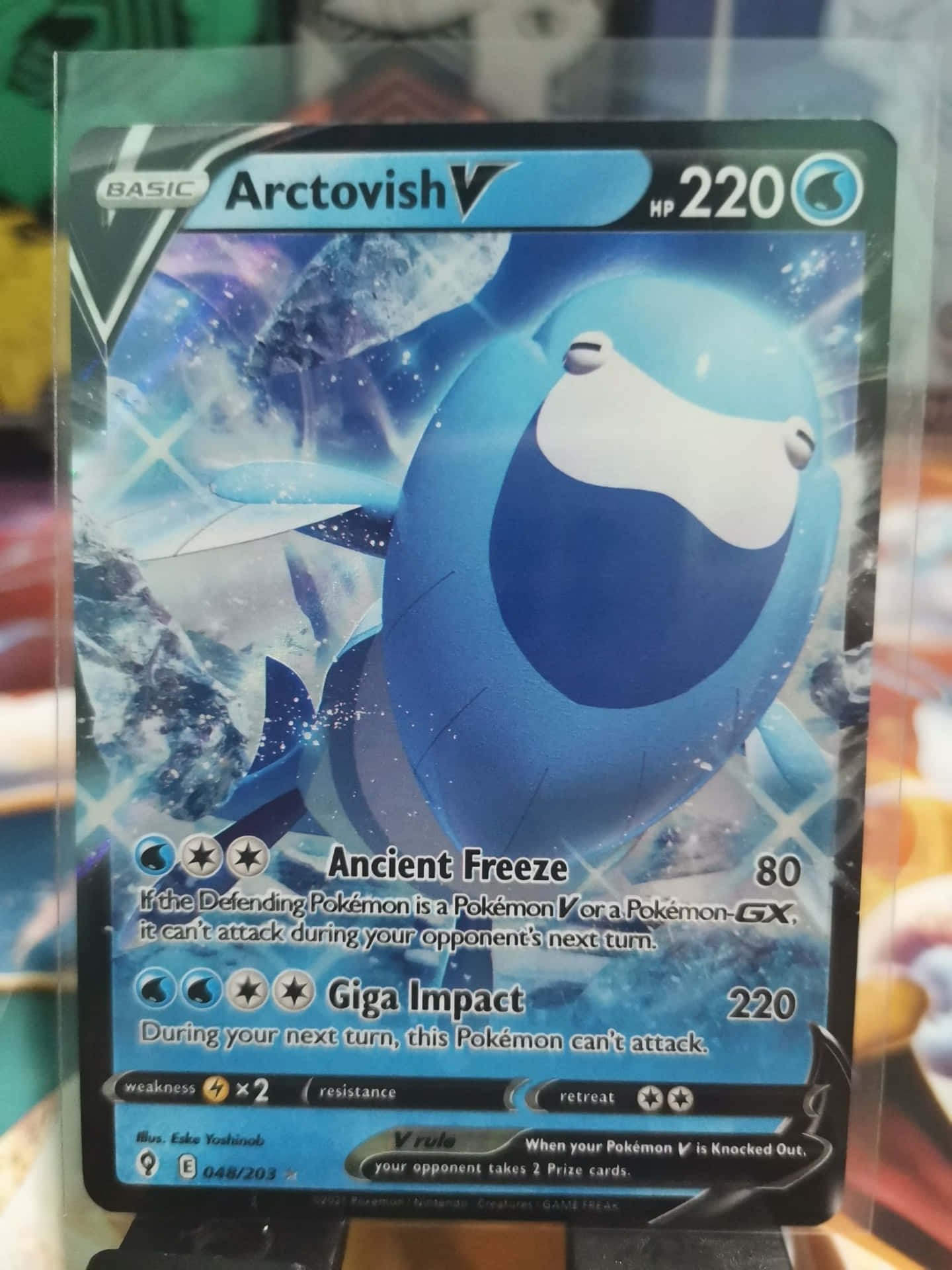 阿克托維斯寶可夢卡牌 壁紙 — 一張藍色 Arctovish V 寶可夢卡，帶有冰背景和遊戲統計數據。
