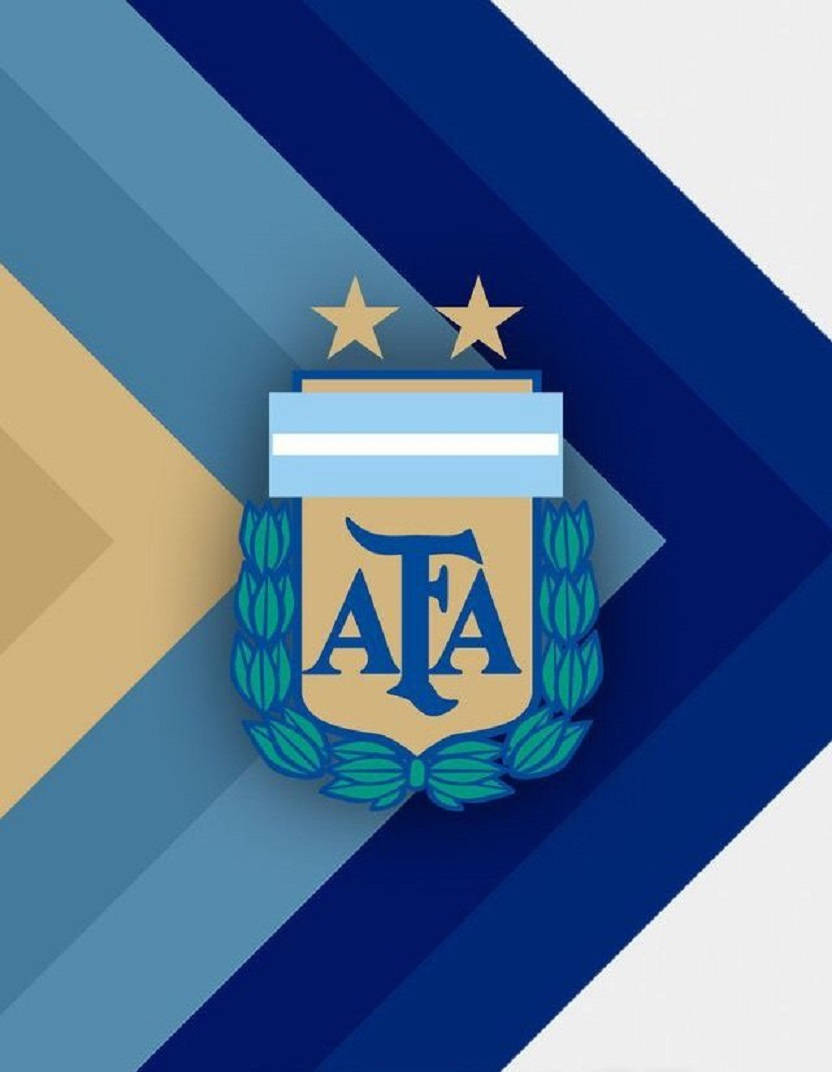 Argentina 桌布 壁紙 — 阿根廷足協徽章在藍色金色幾何背景上，帶有兩顆星和月桂枝。