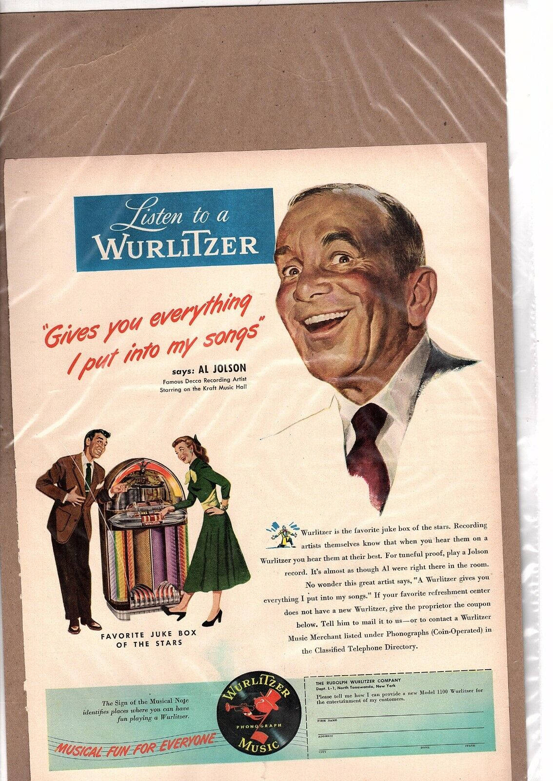 阿爾·喬爾森 演奏溫爾茲琴 壁紙 — 1940年代復古Wurlitzer點唱機廣告，展示Al Jolson微笑肖像及一對情侶在色彩繽紛的機器旁跳舞。