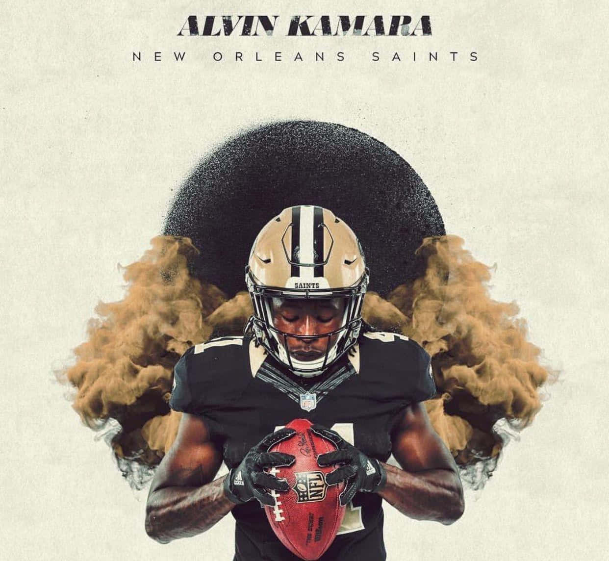 身穿聖徒隊裝備的足球員Alvin Kamara手持球，帶有煙霧效果。
