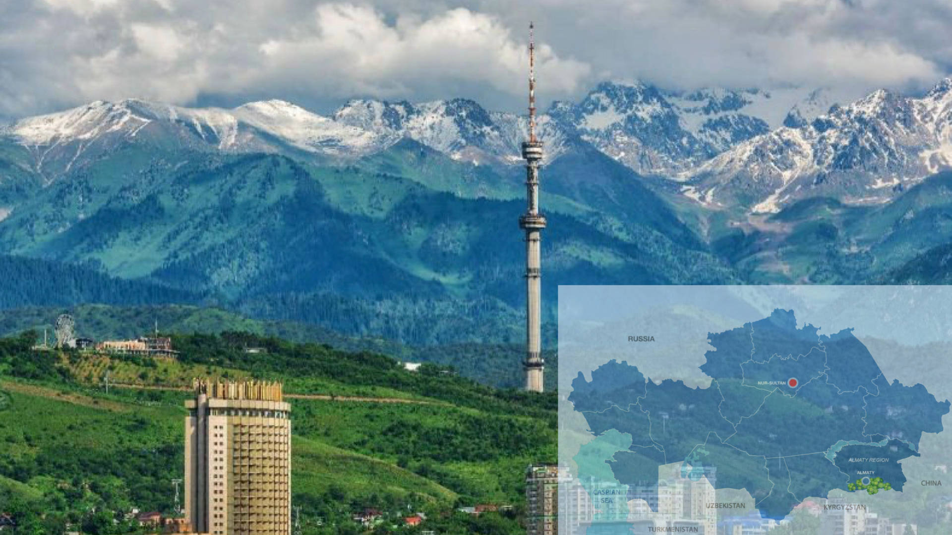 阿爾瑪阿塔塔與地圖 壁紙 — 一座高塔聳立在綠色山丘之上，背景是白雪覆蓋的山脈，並有地圖疊加顯示中亞的一個位置。