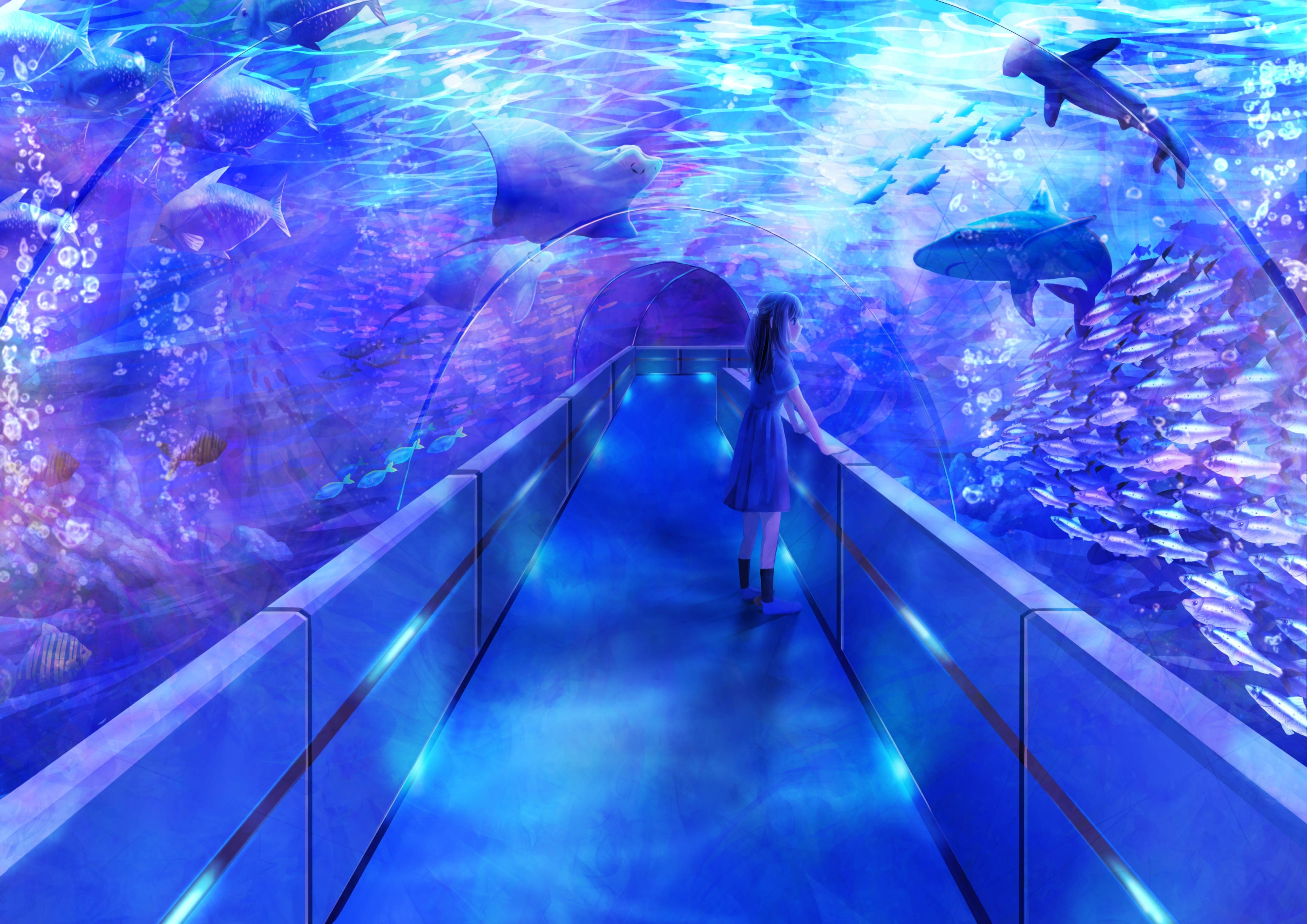 隧道水族館數位藝術 壁紙 — 一個穿著藍色裙子的女孩走過一條發光的水底隧道，周圍有鯊魚和魚群。