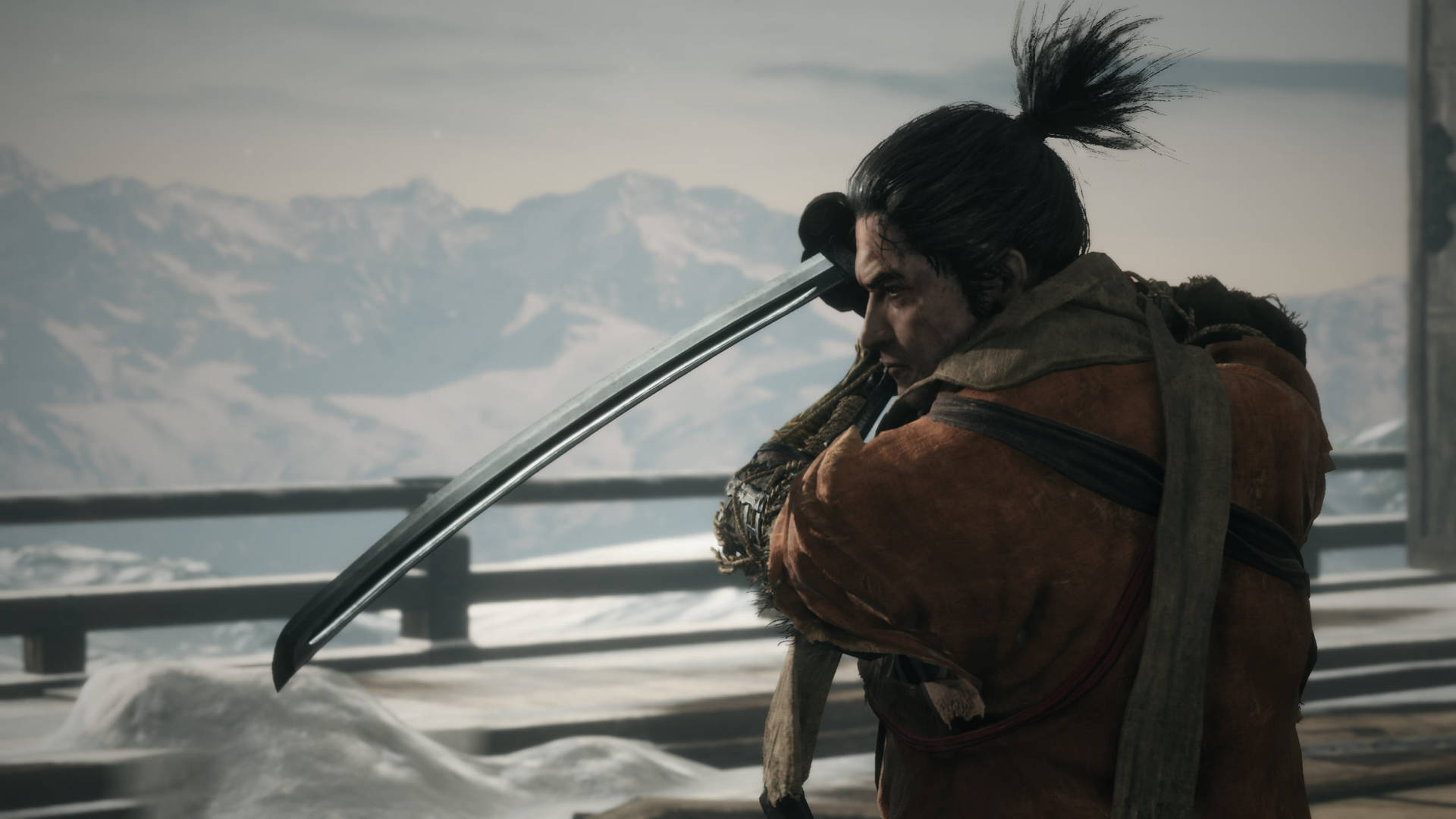 武士手持武士刀俯瞰雪山