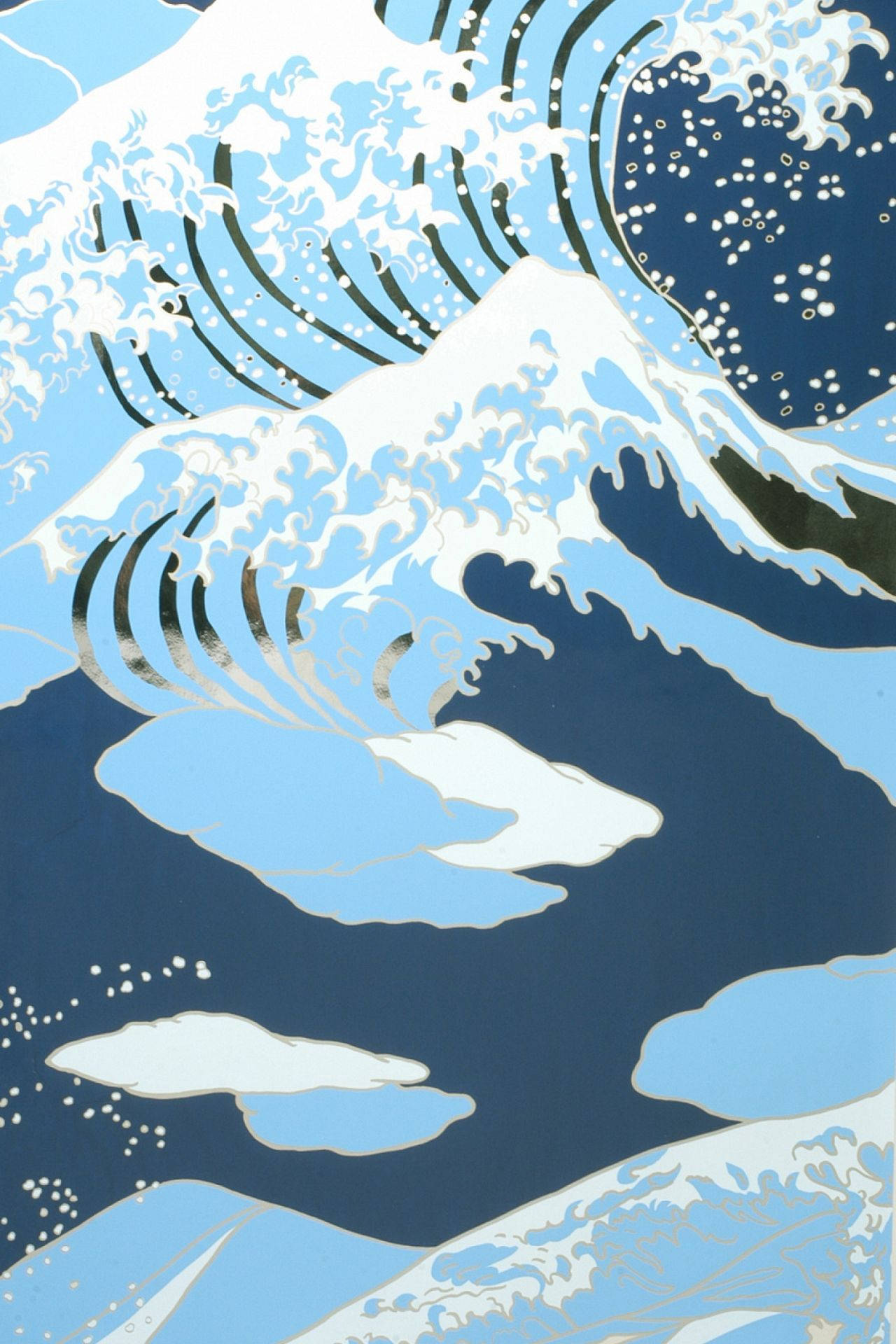 雅緻藍色神奈川波浪 壁紙 — 一個風格化的波浪，帶有白色泡沫和深藍色海水，向上彎曲，背景是淺藍色天空和漂浮的雲朵。