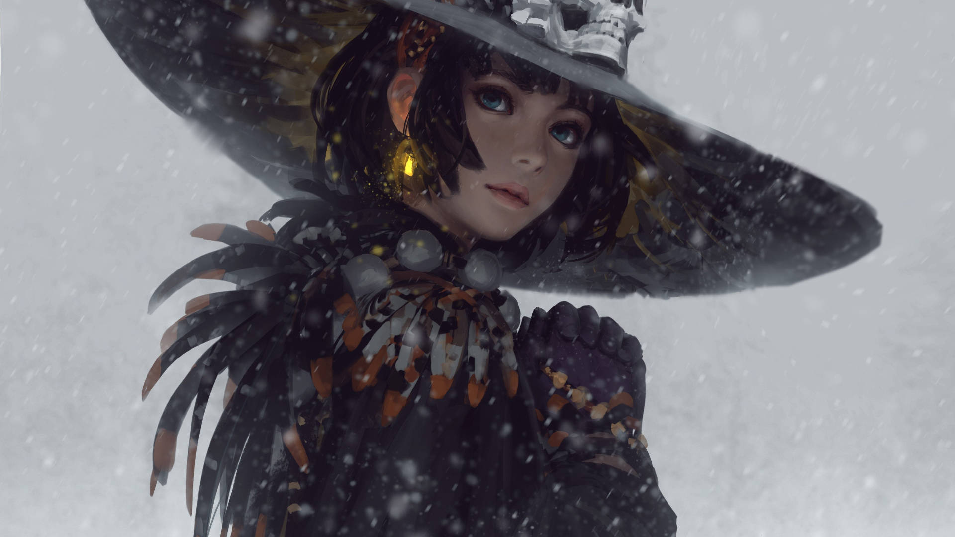 雪中魔女動漫少女 壁紙 — 一位年輕女巫，擁有引人注目的藍色眼睛和寬邊帽，站在飄落的雪中，她深色的羽毛斗篷在她周圍旋轉。