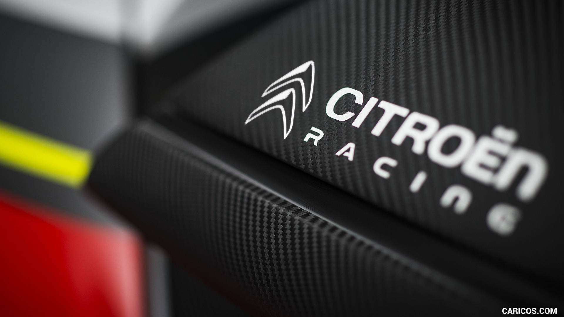 碳纖維賽車內部飾件上嘅Citroën Racing標誌。