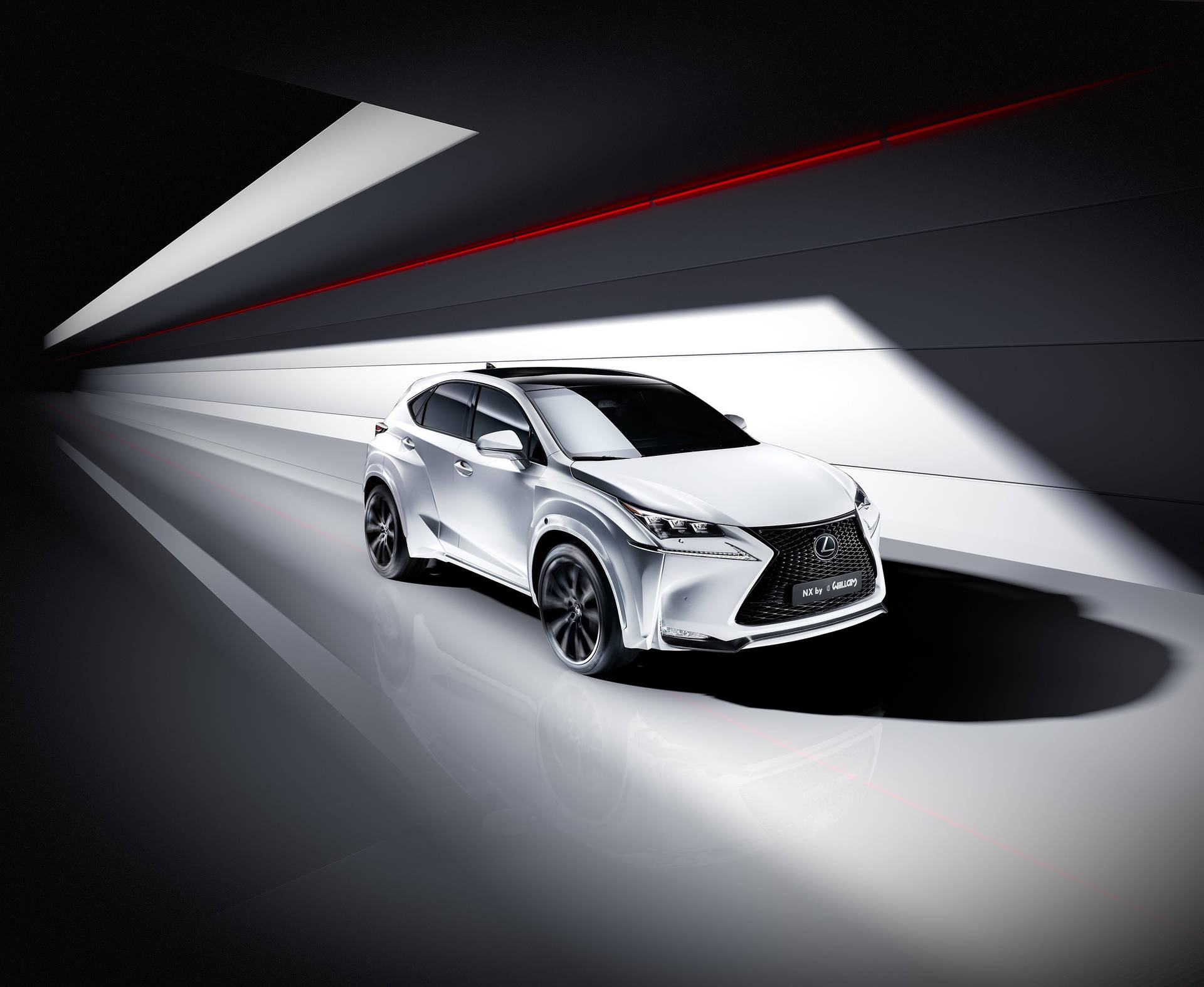 高科技隧道中的銀色Lexus NX SUV，配備動態照明。