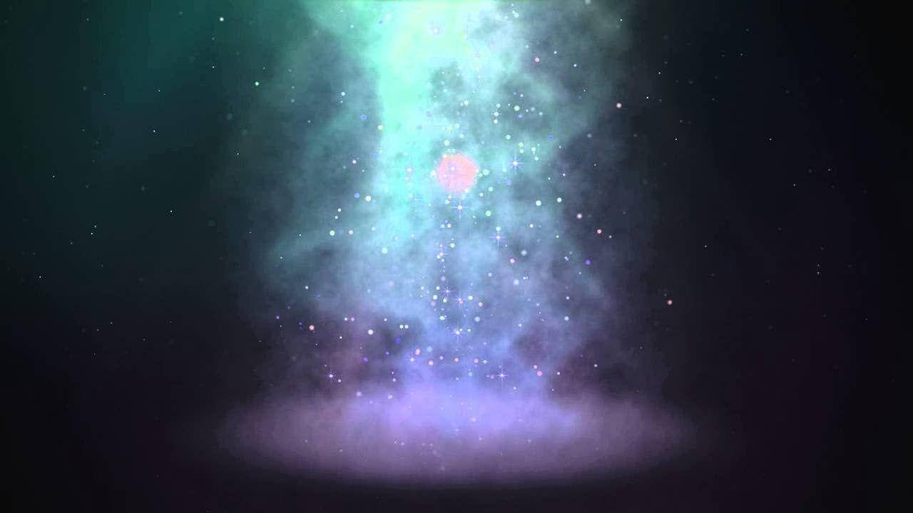 一個發光的宇宙星雲，在太空中帶有星星和紫色藍綠色的雲層。
