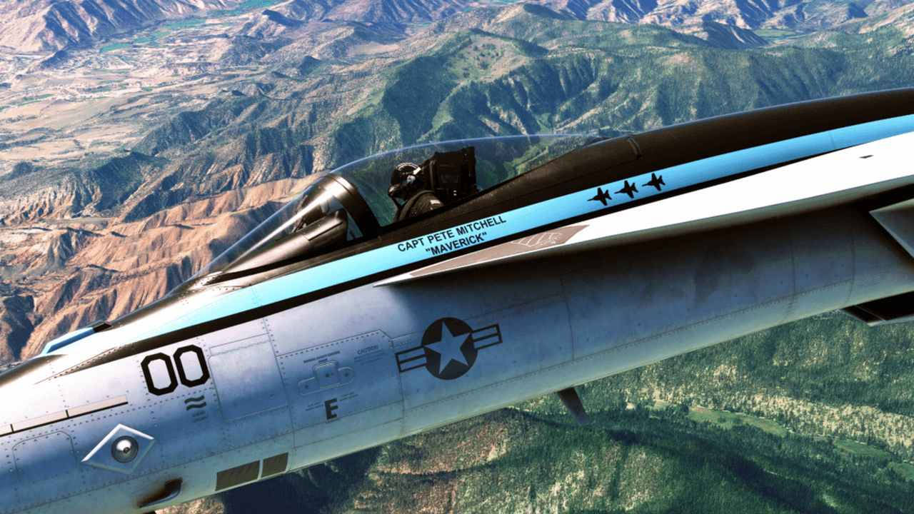戰鬥機飛越山區地形，飛行員清晰可見。
