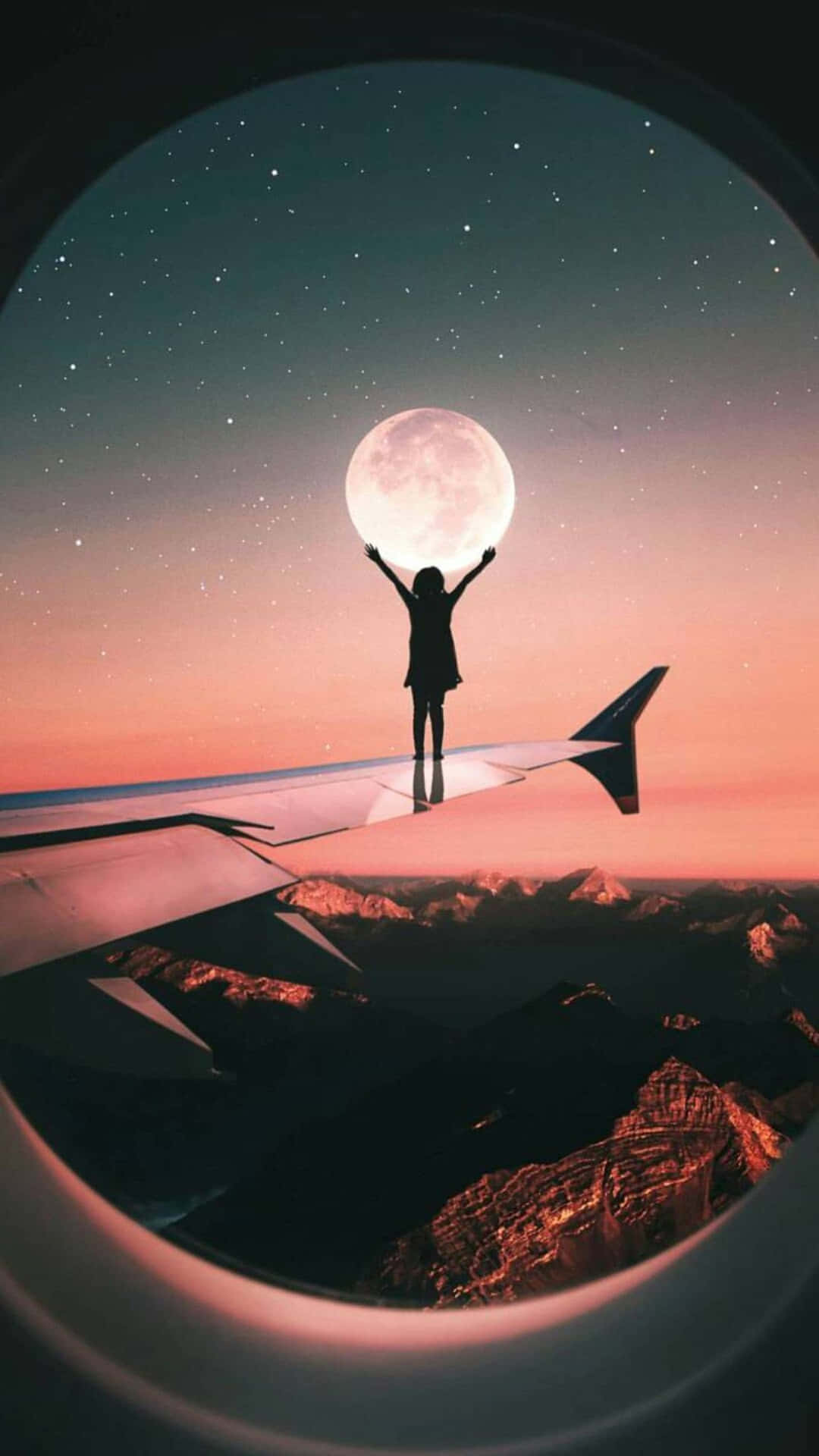 站在飛機機翼上伸手觸碰月亮的人