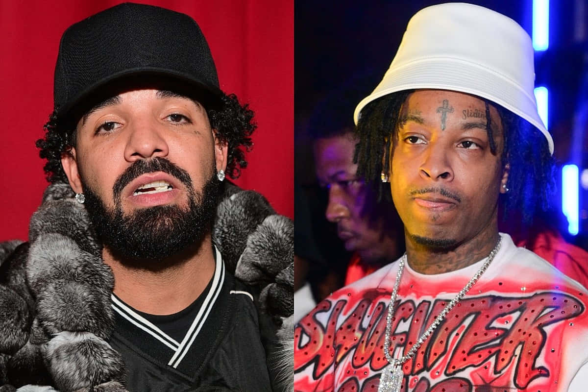 饒舌歌手 21 Savage 壁紙 — 兩位說唱歌手的分割肖像，一位戴黑色帽子和毛領，背景為紅色，另一位戴白色漁夫帽，有十字架紋身和閃亮襯衫，在霓虹燈下。