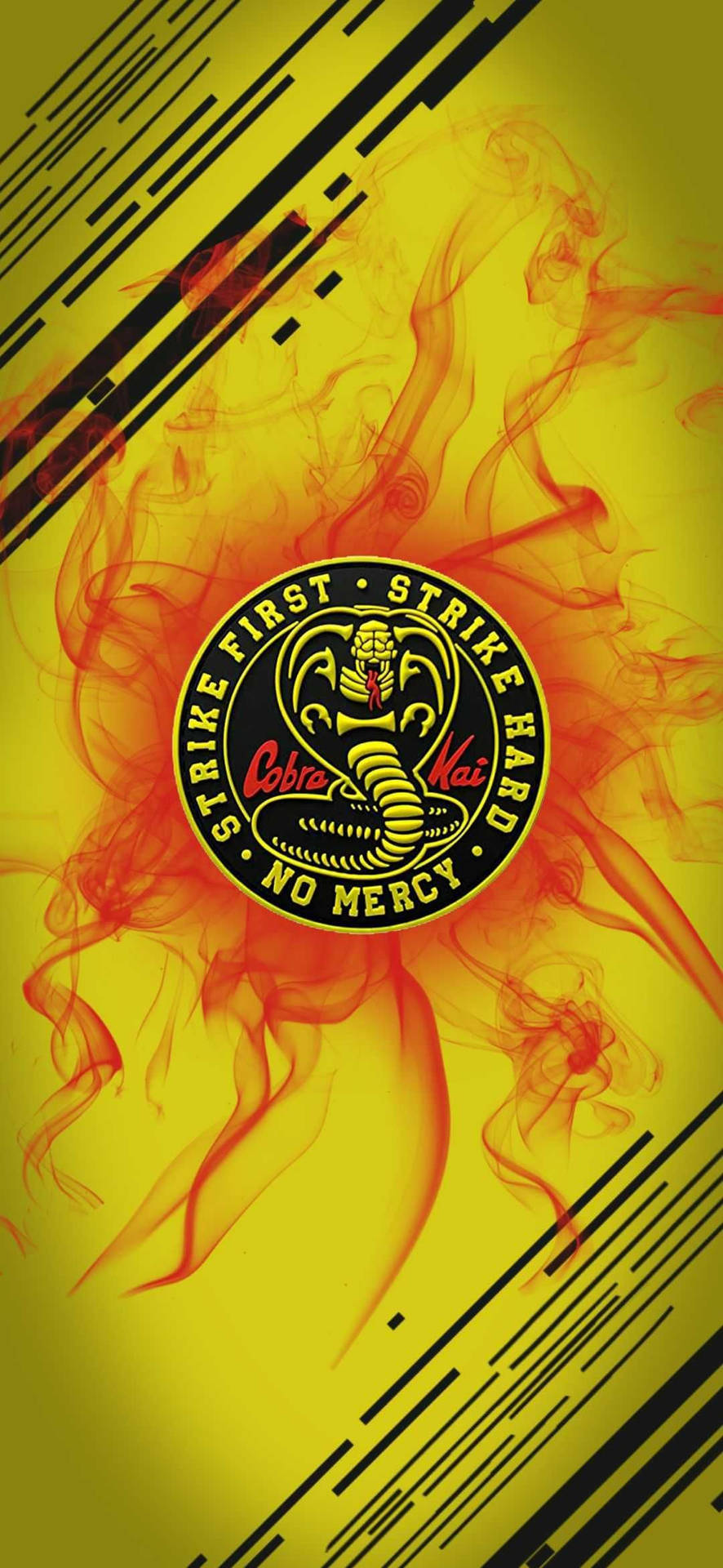 黃色背景上帶有煙霧和對角條紋的 Cobra Kai 標誌。