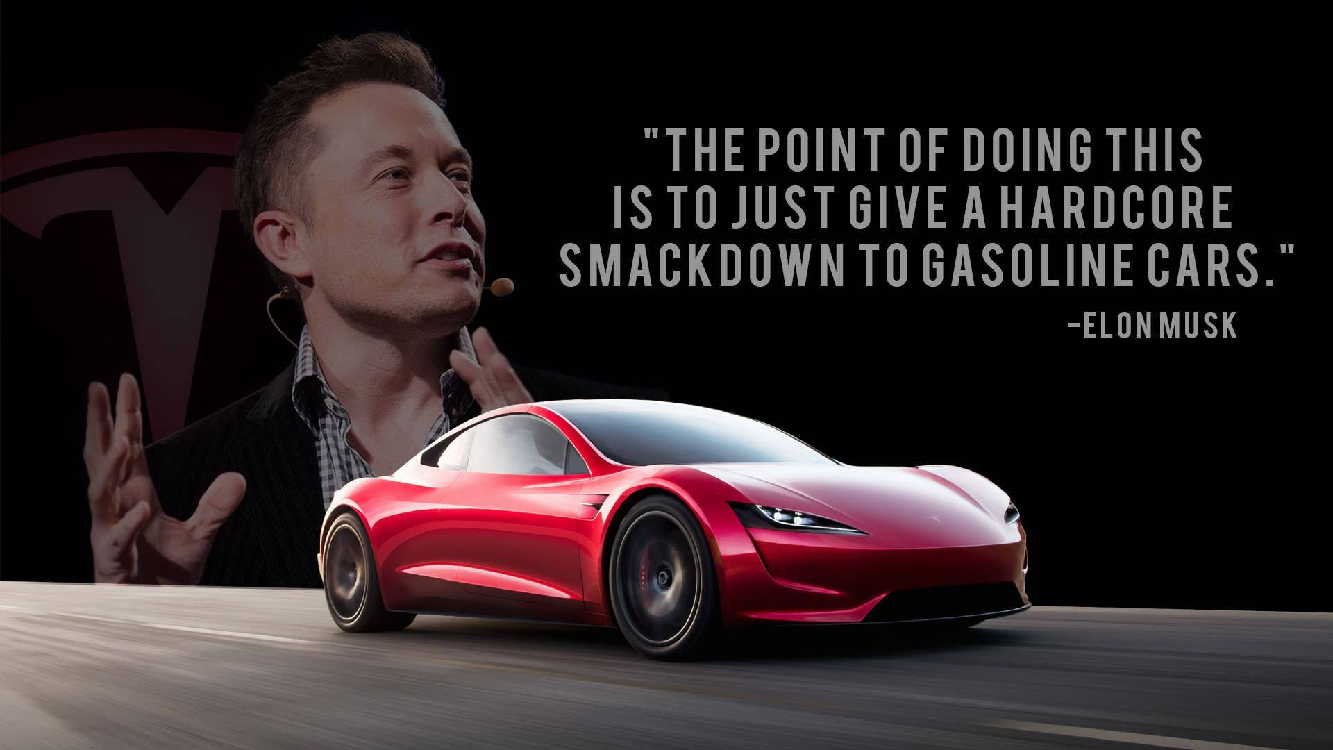 Elon Musk在一輛紅色Tesla Roadster旁做手勢，並附有關於電動車的引言。 — 馬斯克 壁紙