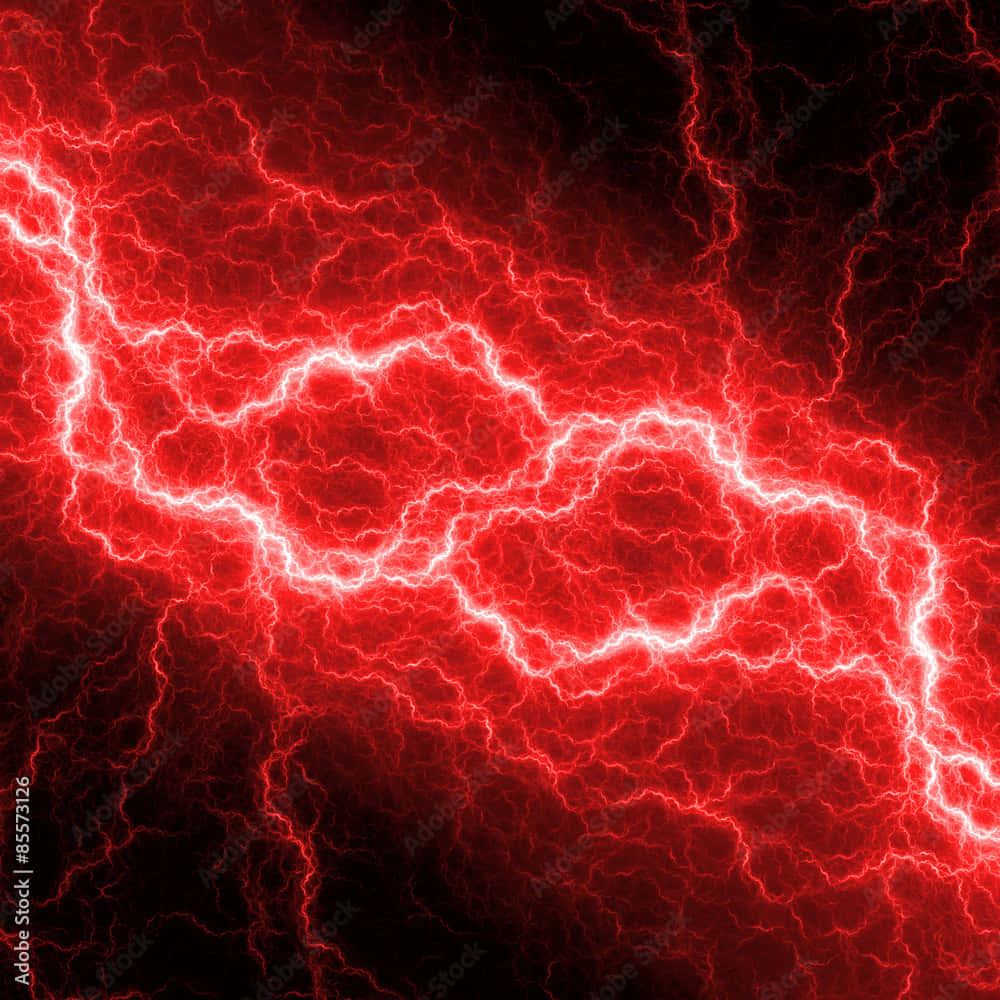 紅色閃電以電能照亮黑暗的天空。