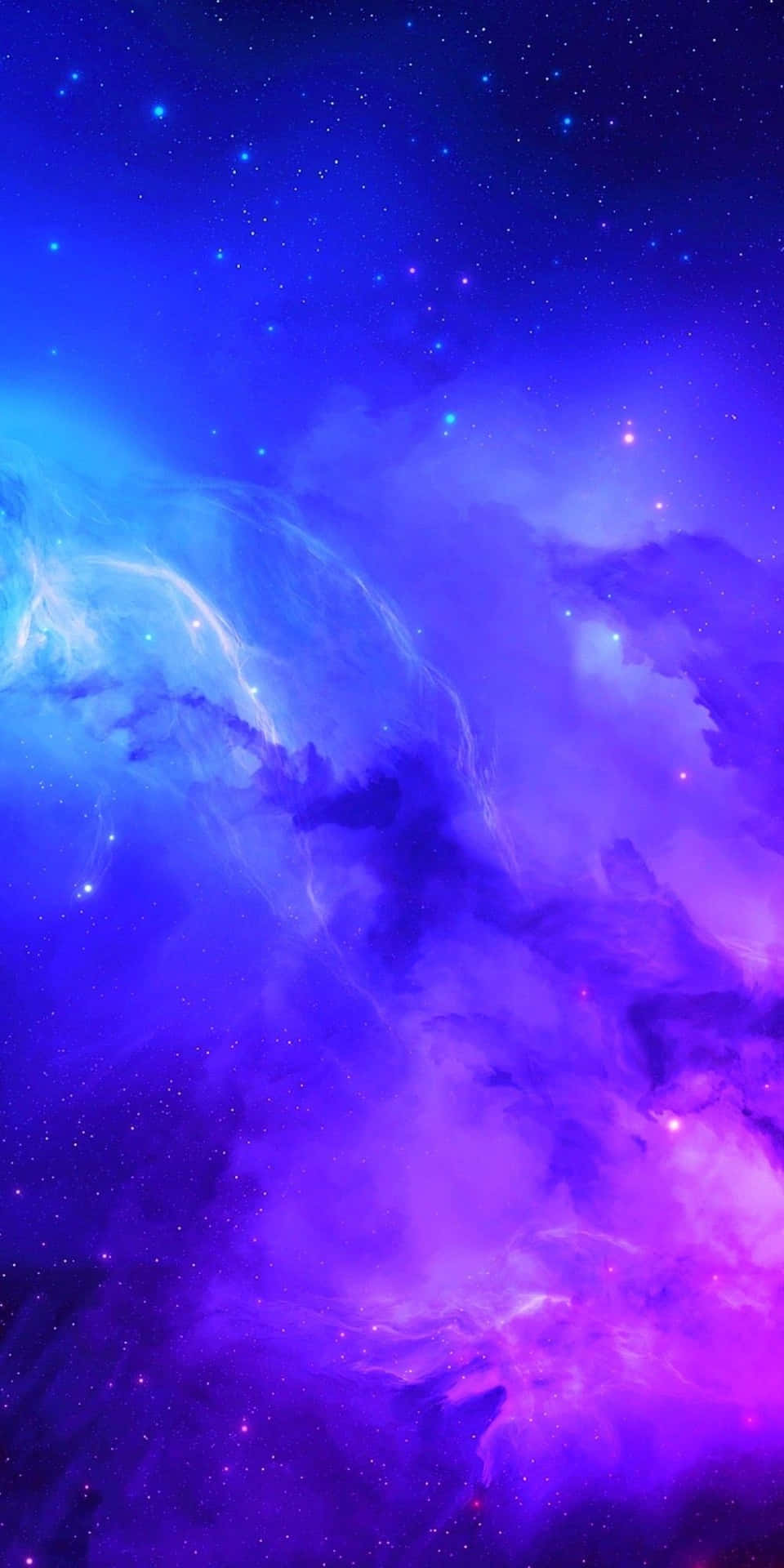 充滿活力的宇宙星雲，帶有旋轉的紫色和藍色雲層以及散落的星星。