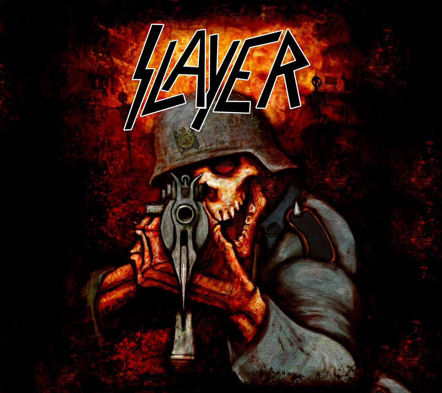 骷髏頭戴軍用頭盔瞄準步槍，背景火紅，有Slayer文字。