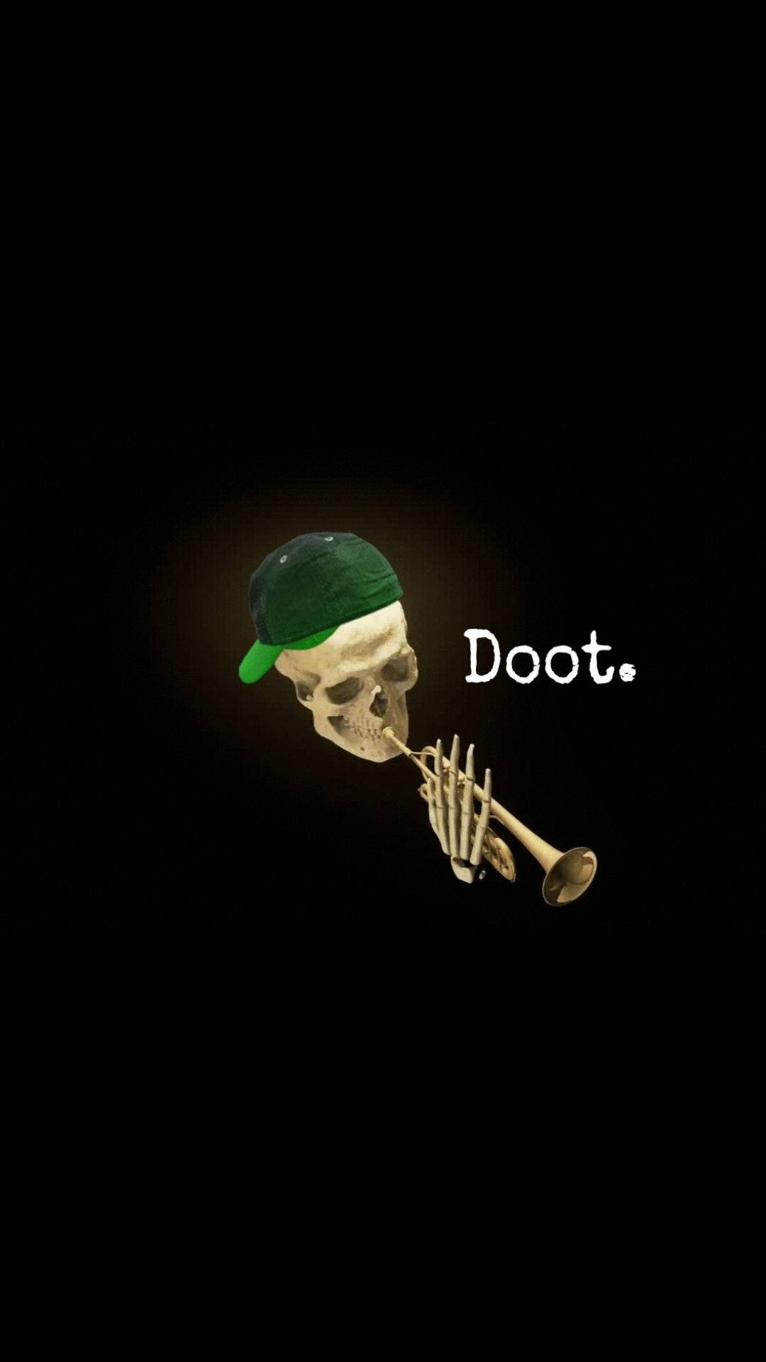 戴綠色帽子的骷髏頭吹奏小號，附近有「Doot.」文字發光。