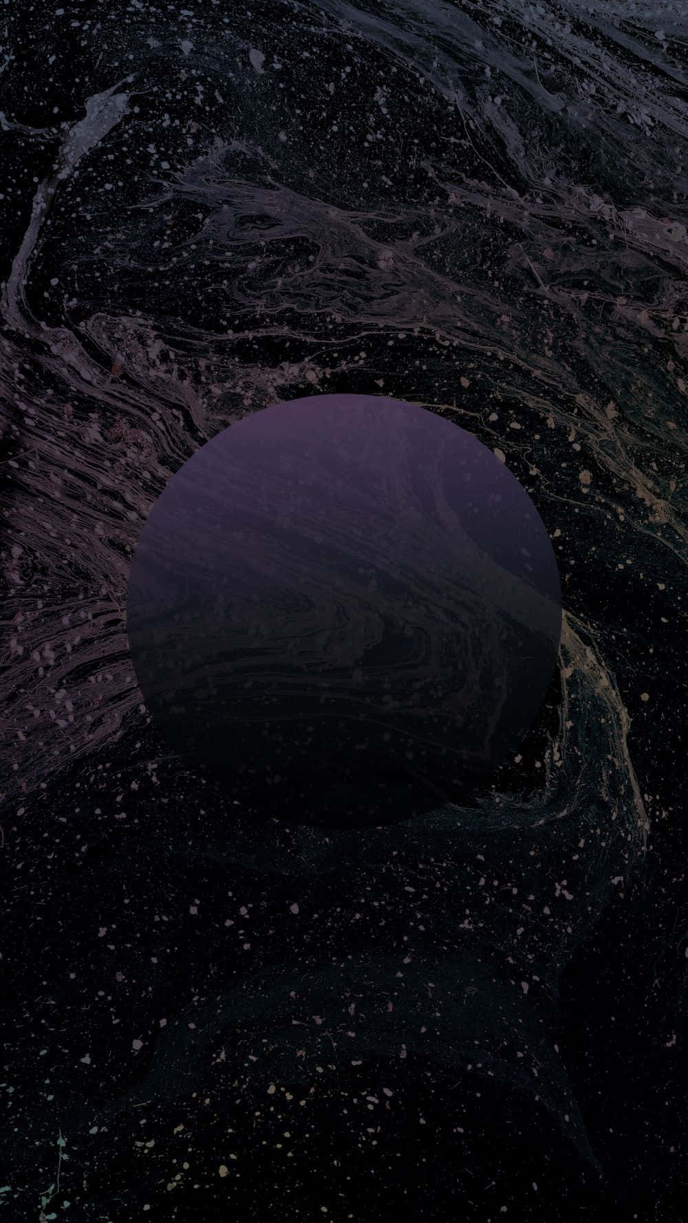一顆紫色行星，被宇宙漩渦和星星環繞在深空中。