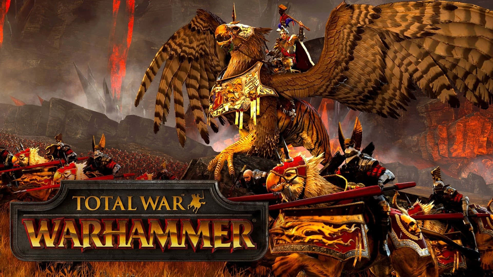 體驗《Total War Warhammer》中混沌與秩序的古老戰爭 壁紙 — 一隻巨大的鷹形戰獸載著騎手衝過烈焰戰場，而身穿盔甲的戰士們在暴風雨的天空下交戰。