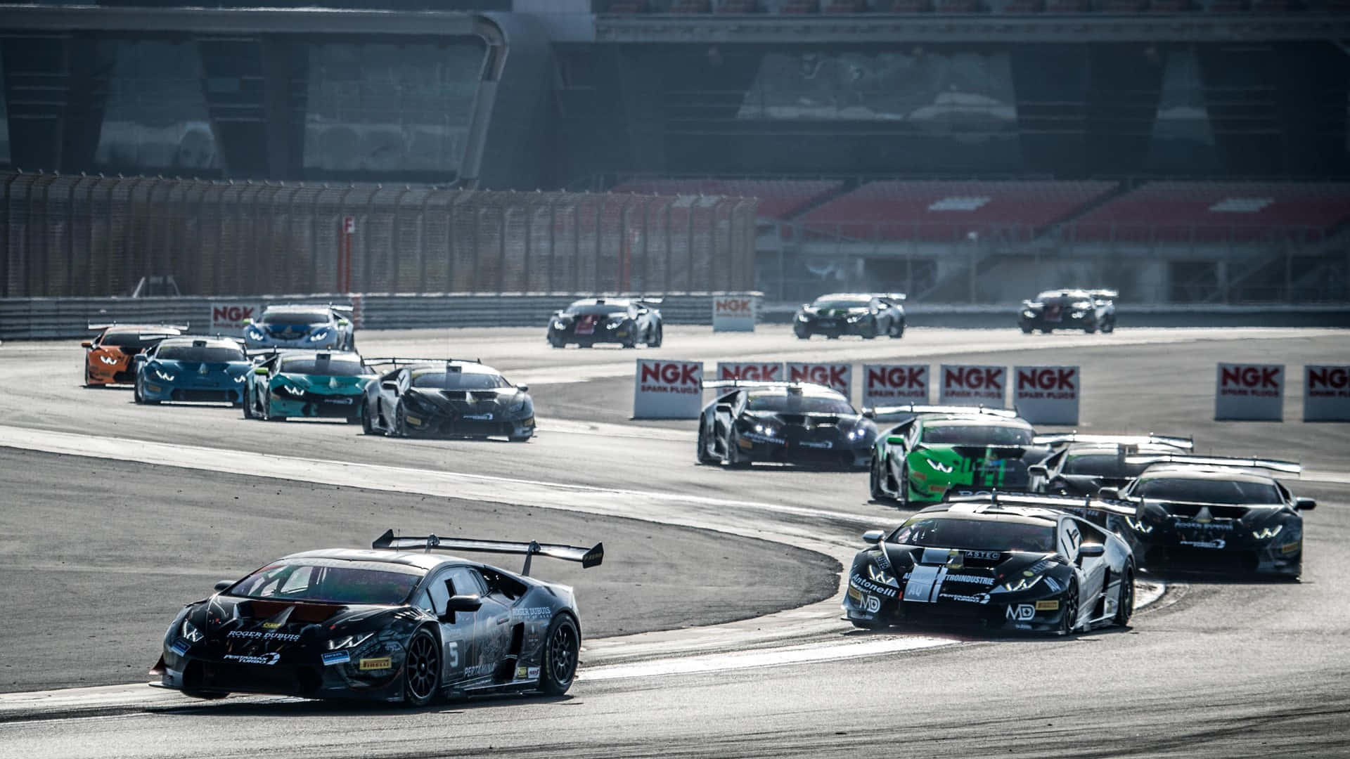 體驗GRID Autosport賽車競速的刺激快感 壁紙