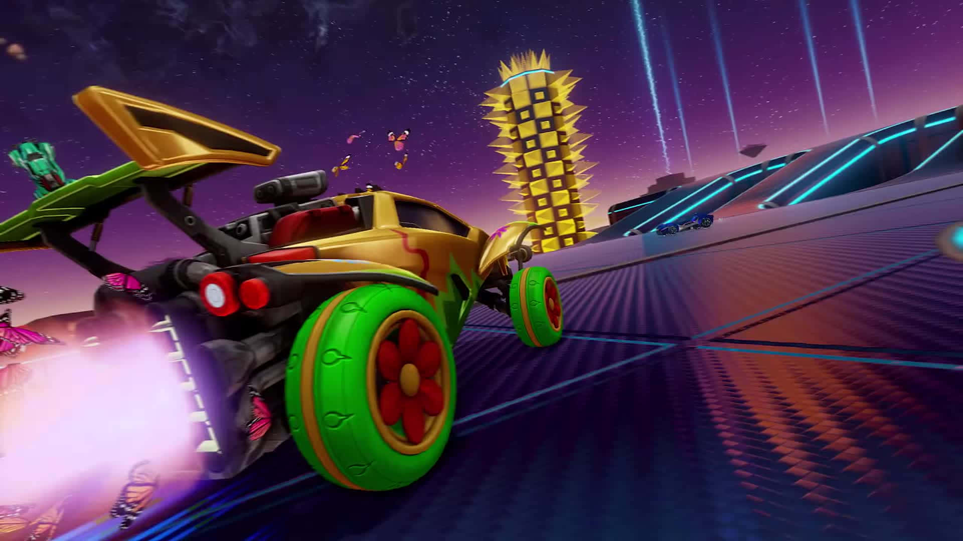 體驗前所未有的遊戲快感——《Rocket League》 壁紙 — 一輛色彩鮮豔的卡通賽車，綠色車輪和金色車身，在星光燦爛的紫色天空下，沿著發光的未來賽道疾馳。