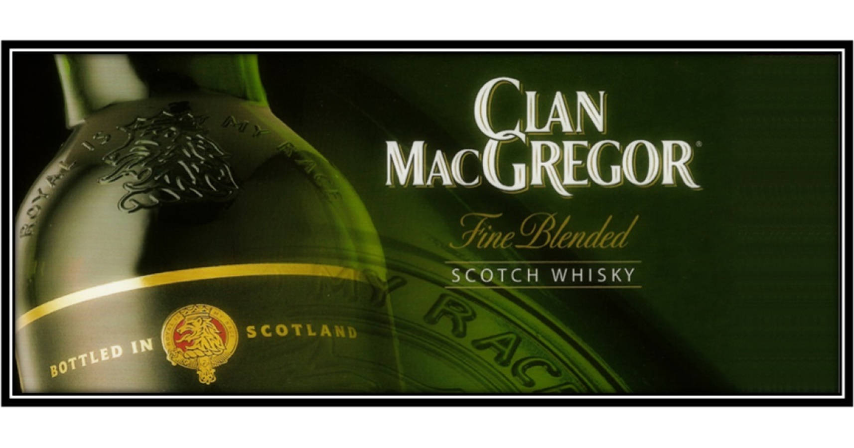 Clan MacGregor 蘇格蘭威士忌酒瓶，帶有獅子徽章和金色標籤。