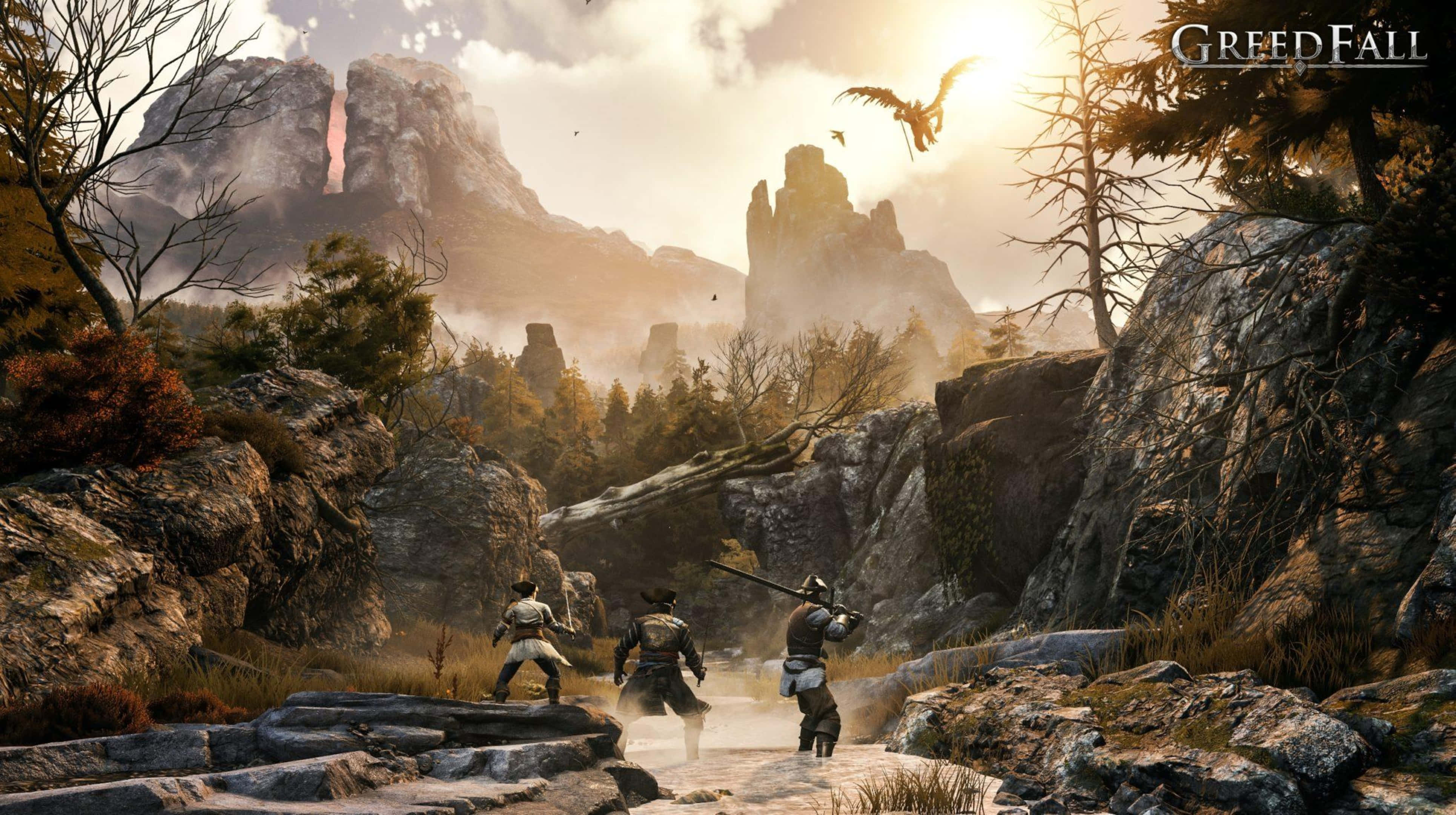 高畫質《GreedFall》背景：巨龍逼近戰士 壁紙 — 三位身穿盔甲的冒險者穿過霧氣瀰漫的岩石山谷，一隻巨鳥在黃金時段翱翔於崎嶇的山峰之上。