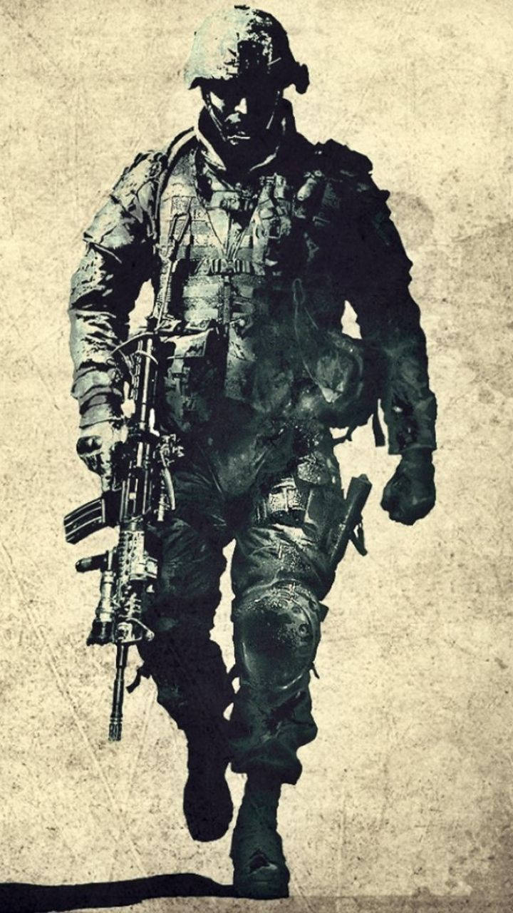 一名全副武裝的士兵手持步槍向前行進。