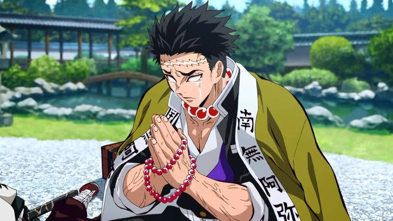 動漫戰士在日本花園中跪著祈禱，手持紅色念珠。