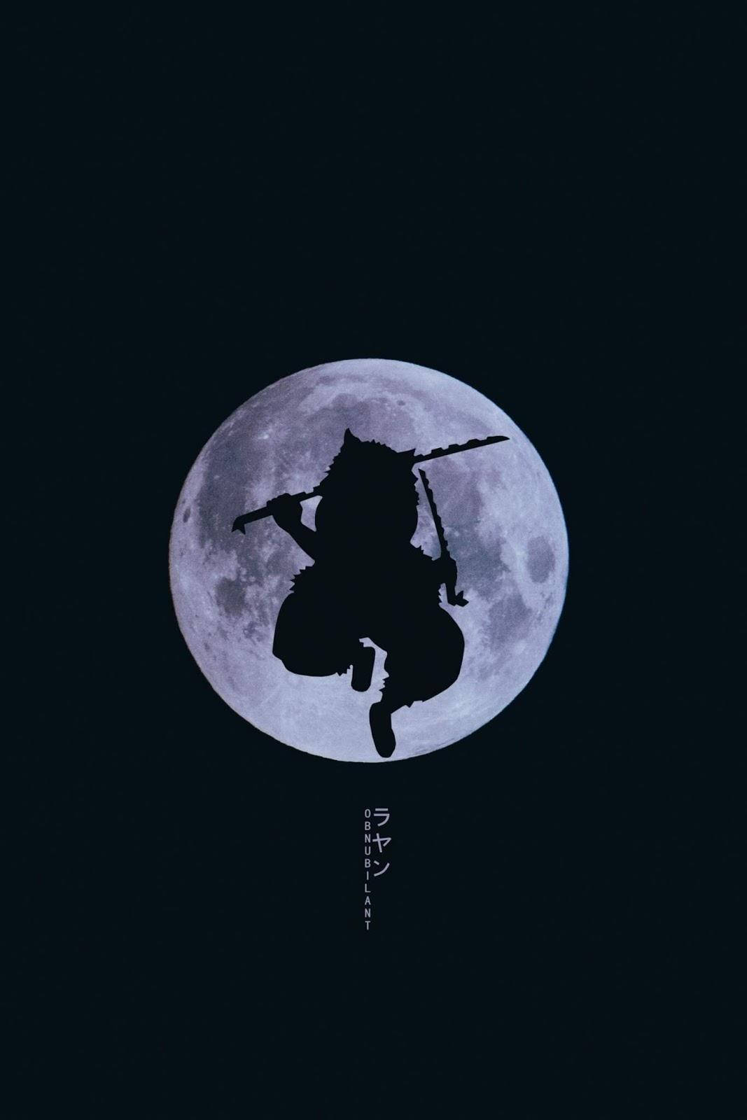 鬼滅之刃手機壁紙 妖刀姬 壁紙 — 戰士的剪影在黑暗夜空下，對著一個細節豐富的大月亮動態跳躍。