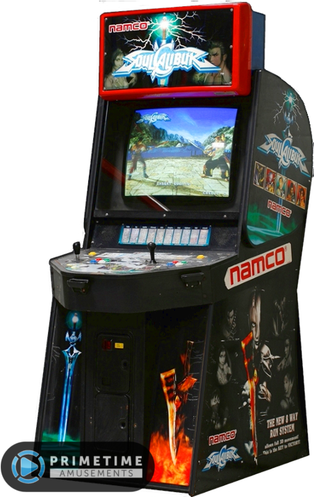 魂之劍街機機台 壁紙 — 一部復古的 Namco Soul Calibur 街機展示了一款帶有發光閃電和火焰劍圖形的格鬥遊戲。