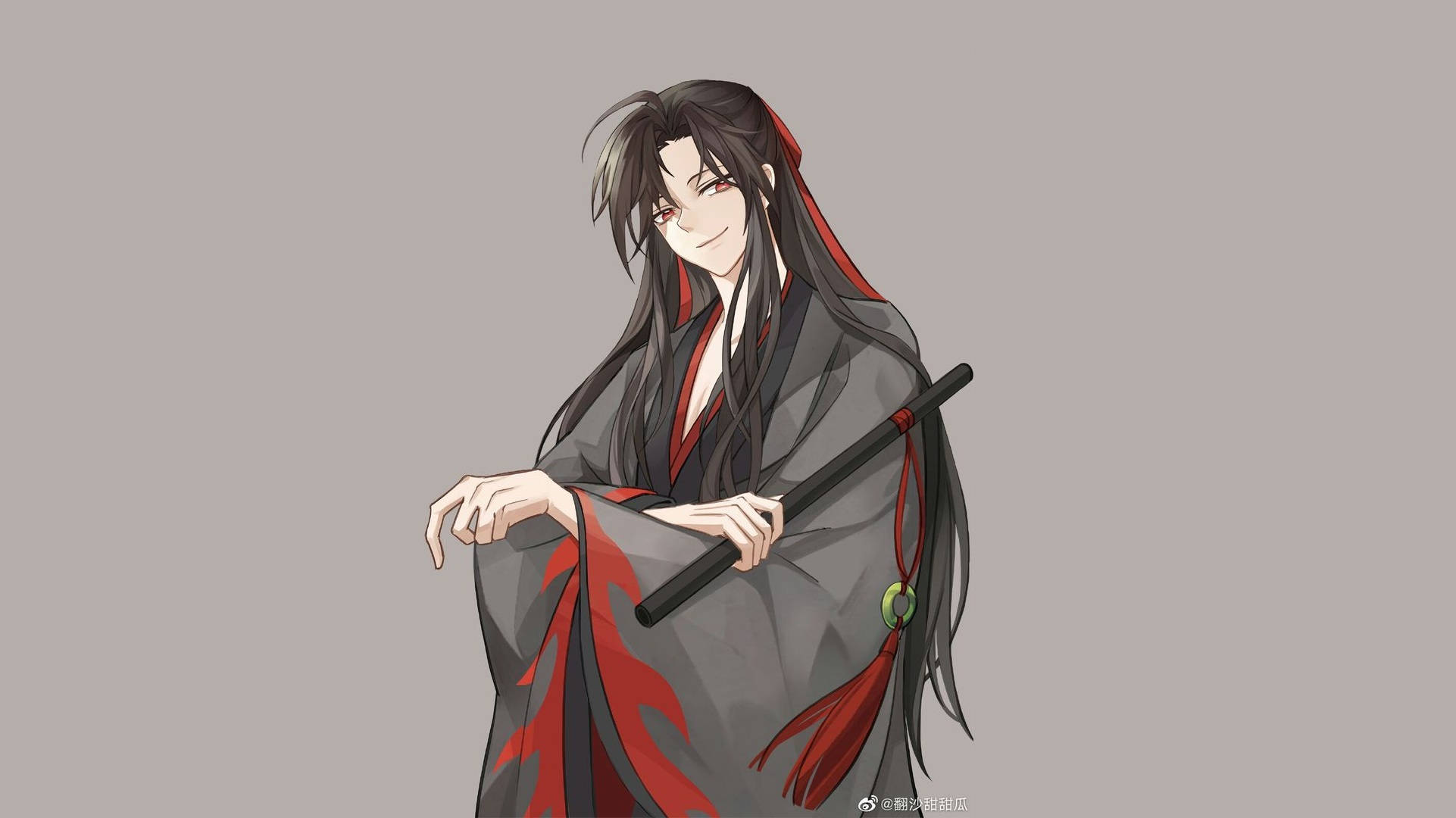 魏無羨 魔道祖師 藝術 壁紙 — 長黑髮帶紅色點綴的動漫角色，在純灰色背景前手持法杖。