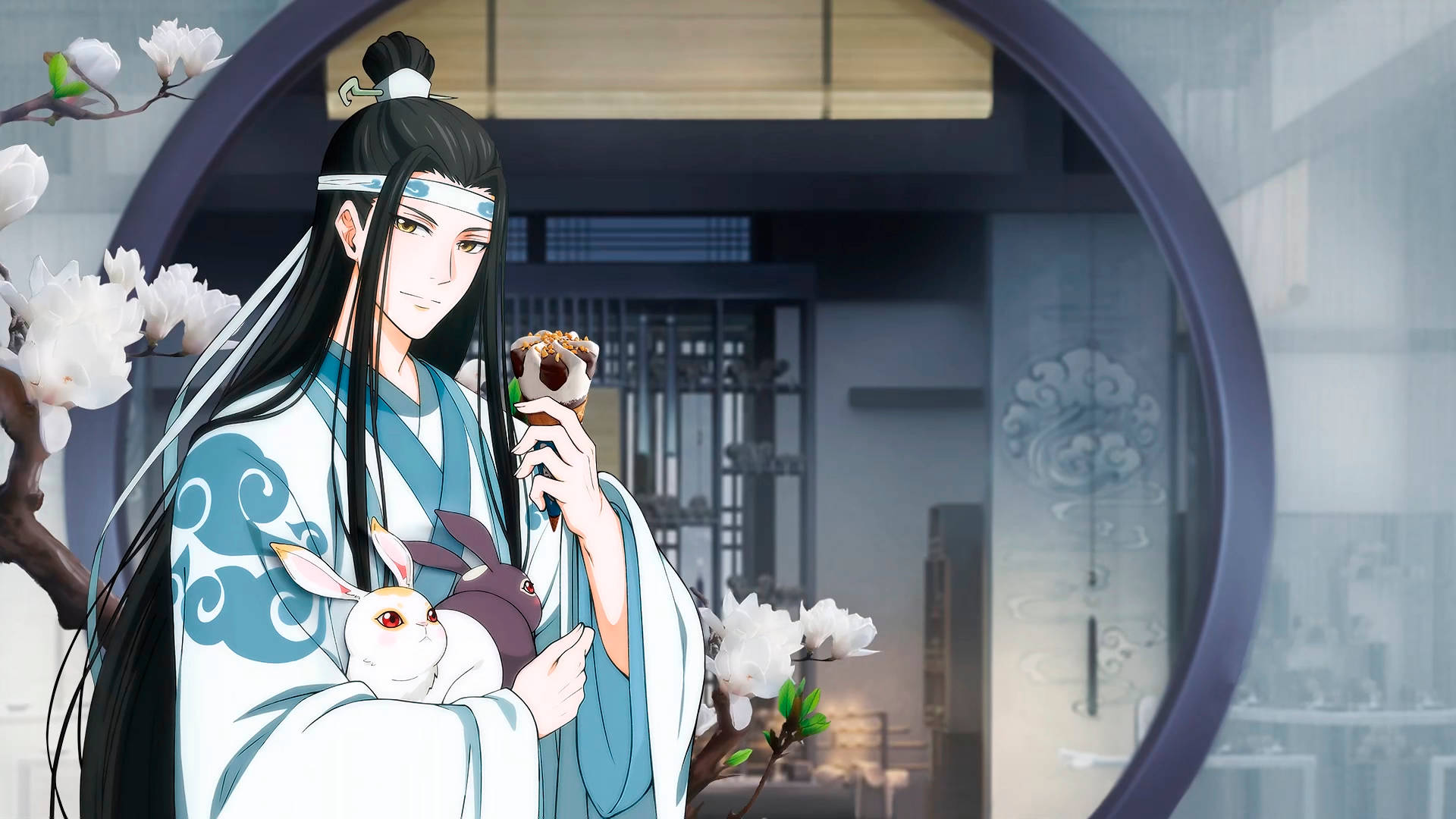 魔道祖師 蘭忘機吃玉米雪糕 壁紙 — 一位寧靜的動漫男子穿著傳統長袍，在盛開的櫻花旁抱著一隻兔子和甜點。