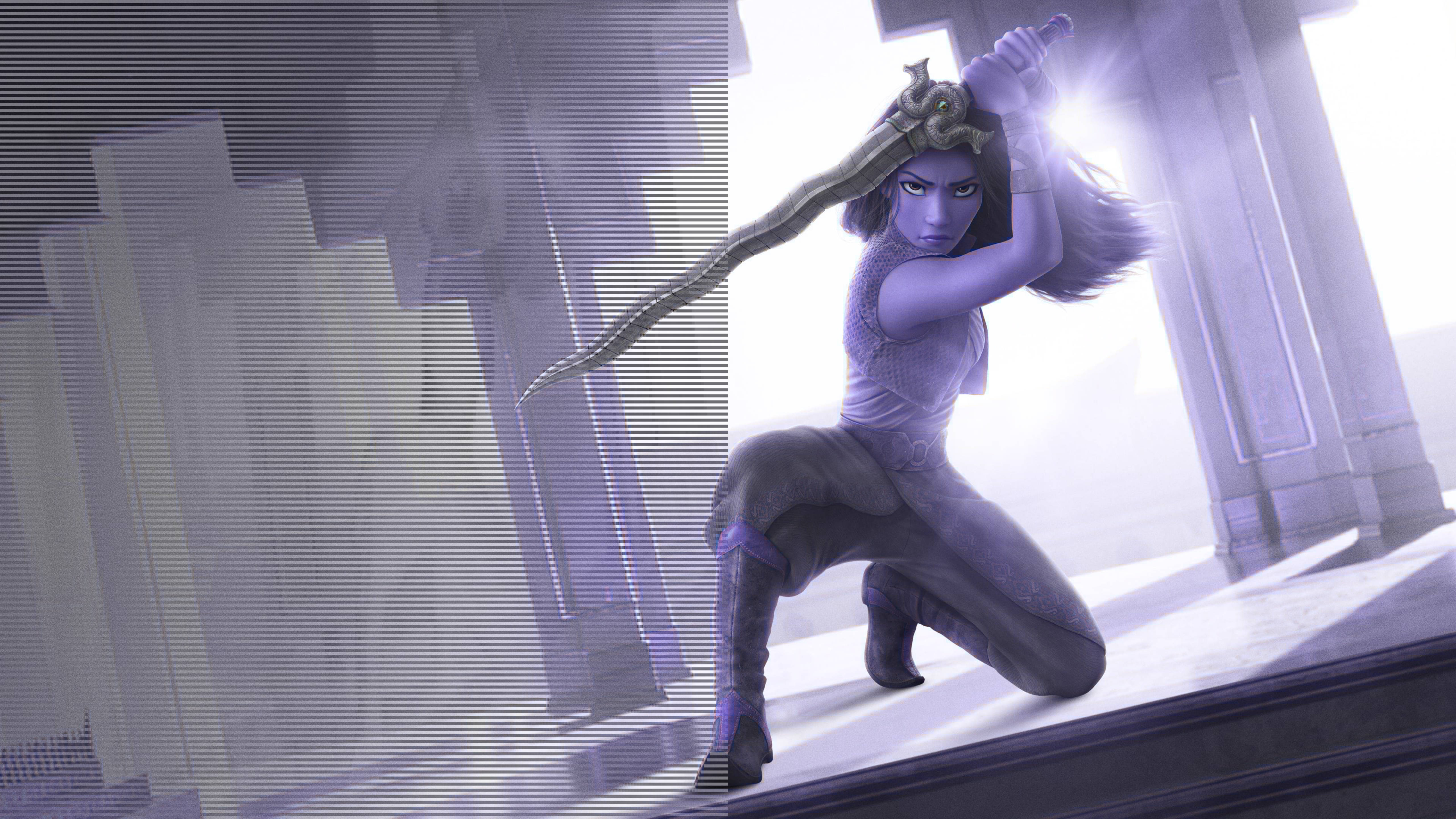 《魔髮奇緣：最後的龍》劍女復古藝術 壁紙 — 一位兇猛的女戰士手持發光劍，在紫色調的城市環境中蓄勢待發，背景是高樓大廈。