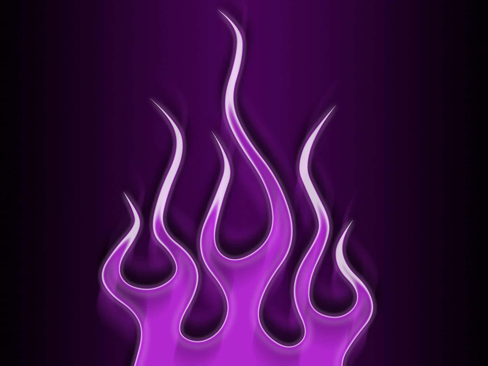 Purple Fire 桌布 壁紙 — 鮮豔的紫色火焰帶有發光的白色輪廓，在深色漸變背景上動態升起。