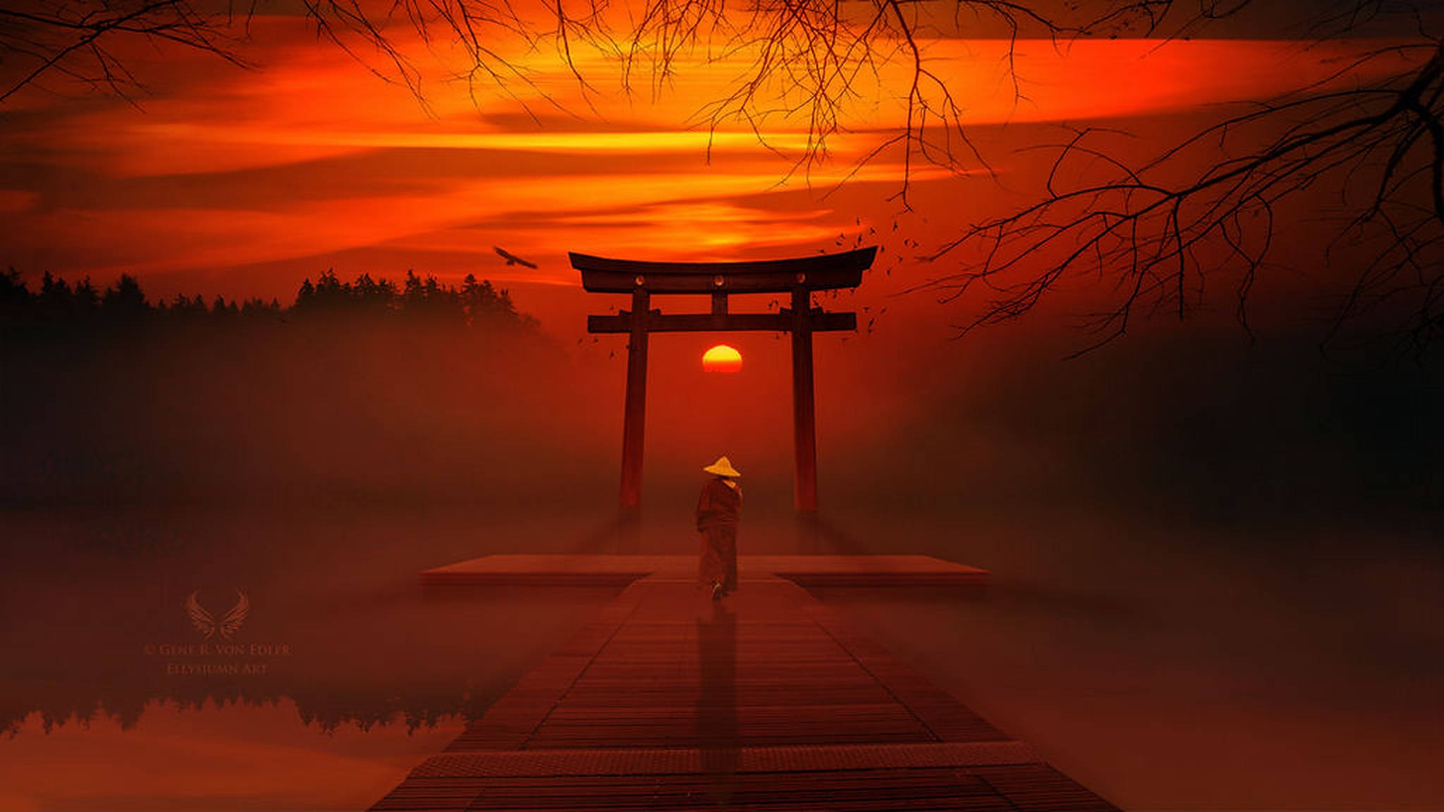 鳥居門紅色夕陽 壁紙 — 一個戴著圓錐形帽子的孤獨身影，在日落時分走向鳥居，背景是光禿的樹枝和熾熱的橙色天空。