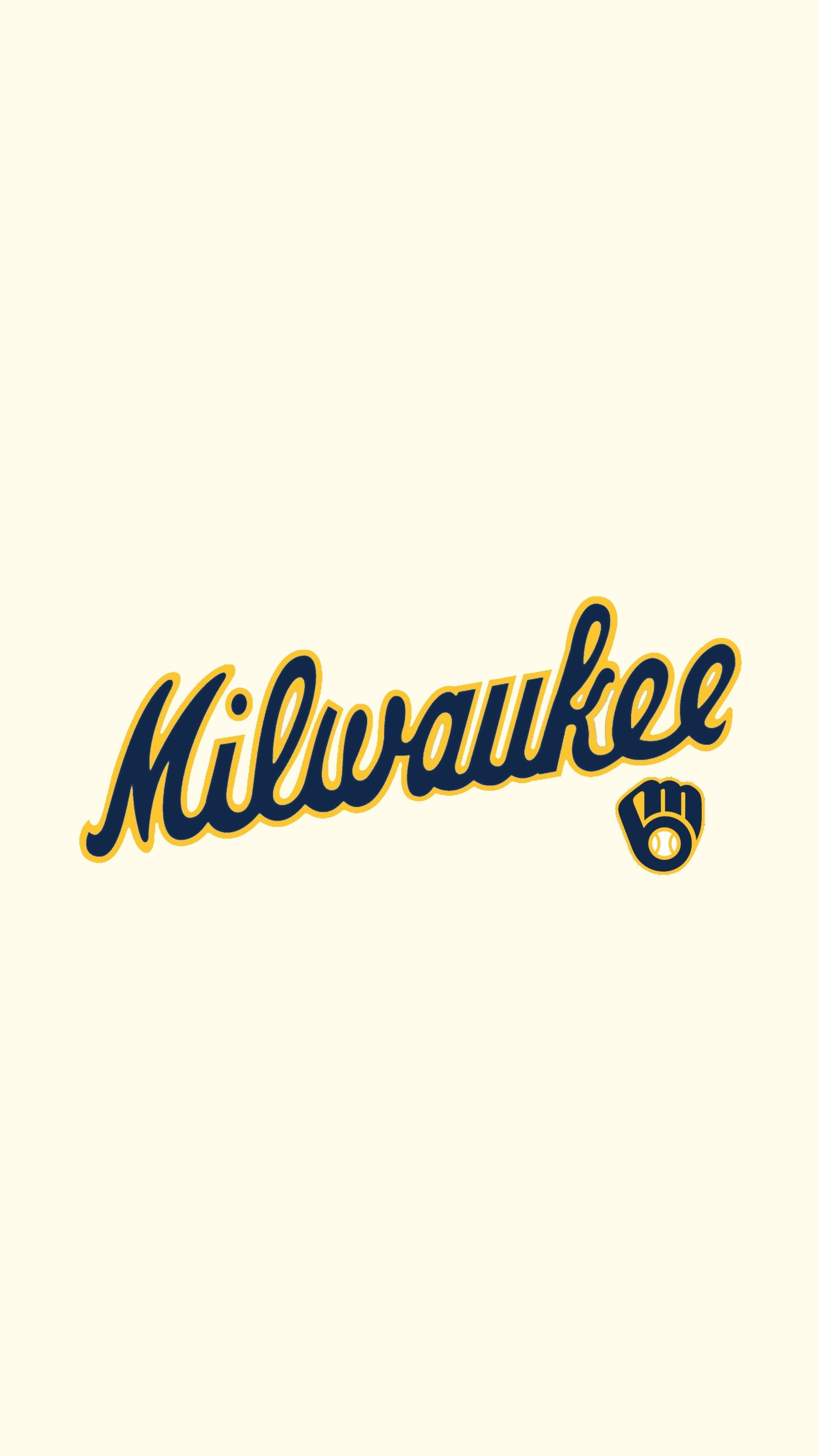 黃色密爾瓦基釀酒人隊海報 壁紙 — Milwaukee Brewers 標誌，海軍藍和金色字體，帶手套徽章，奶油色背景。