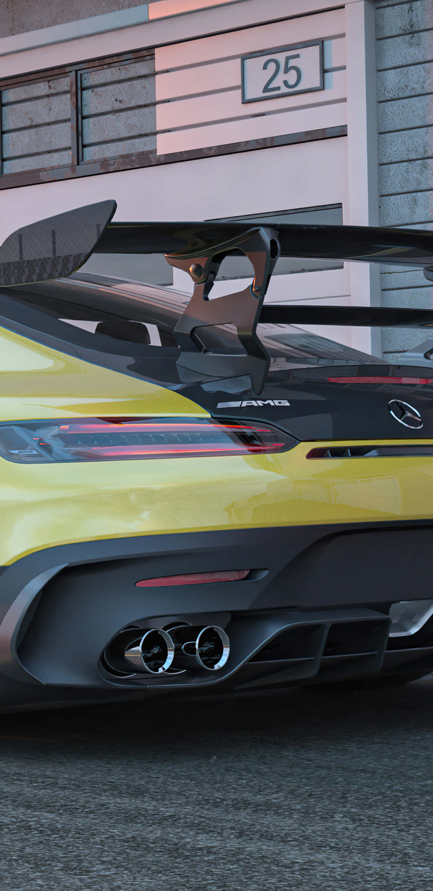 黃黑配色梅賽德斯-奔馳後視 Pixel 3XL AMG GT-R 背景 壁紙 — 一輛鮮黃色的AMG跑車，帶有大型黑色尾翼，停泊在標有數字25的建築物旁邊。