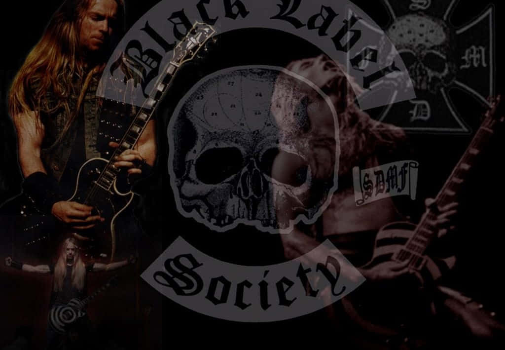 society 桌布 壁紙 — 黑暗金屬樂隊壁紙， featuring 骷髏標誌和結他手，以粗糙的黑灰色調呈現。