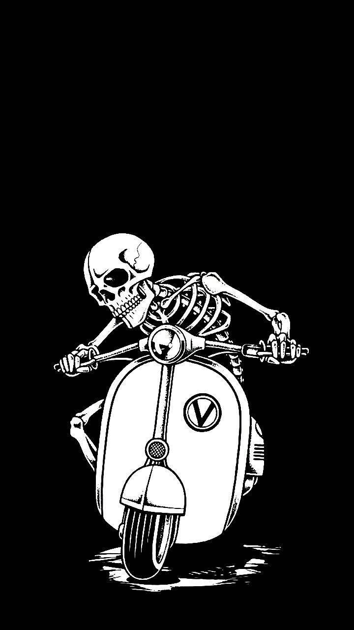 一個骷髏在鮮明的黑白插圖中騎著復古滑板車。