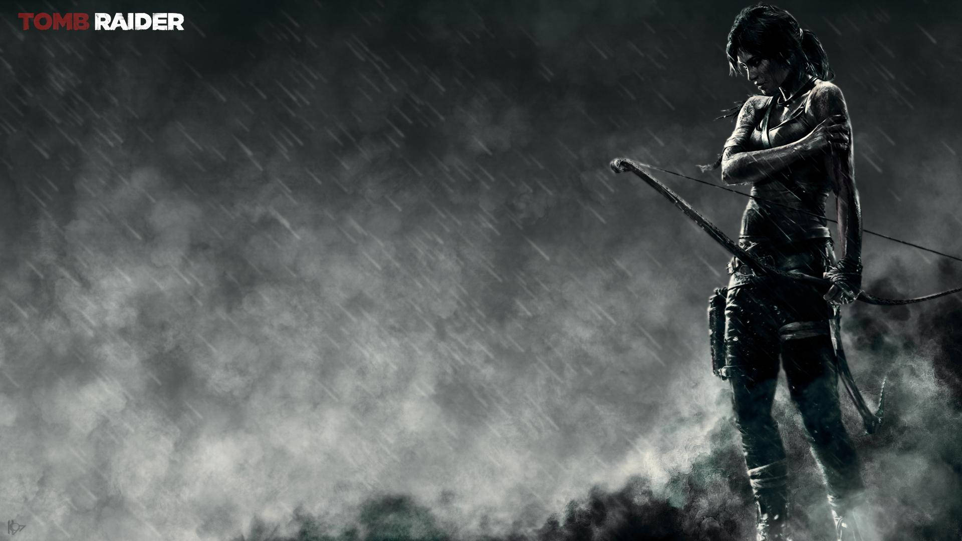 黑白古墓奇兵藝術 壁紙 — 一個被雨淋濕嘅 Tomb Raider 企喺度，拎住弓，對住一個風暴灰色背景。