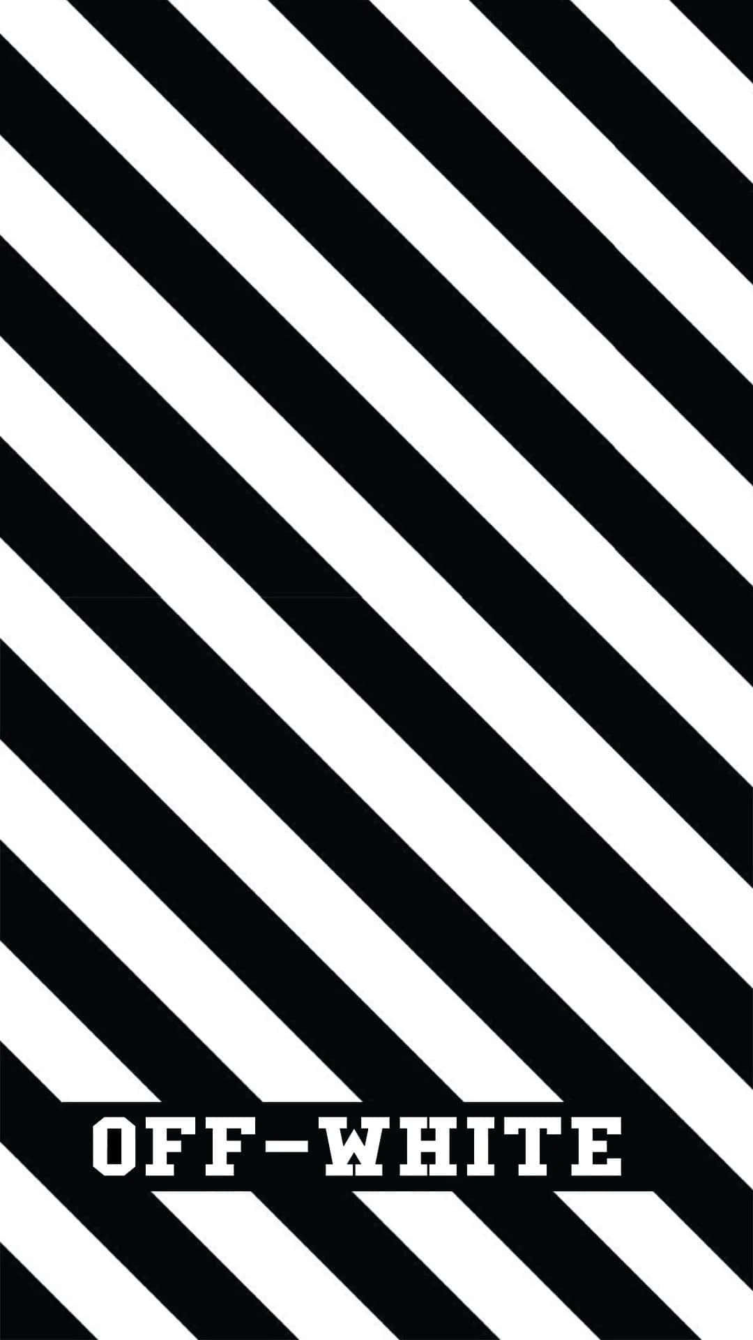 帶有「OFF-WHITE」文字的黑白斜紋條紋。