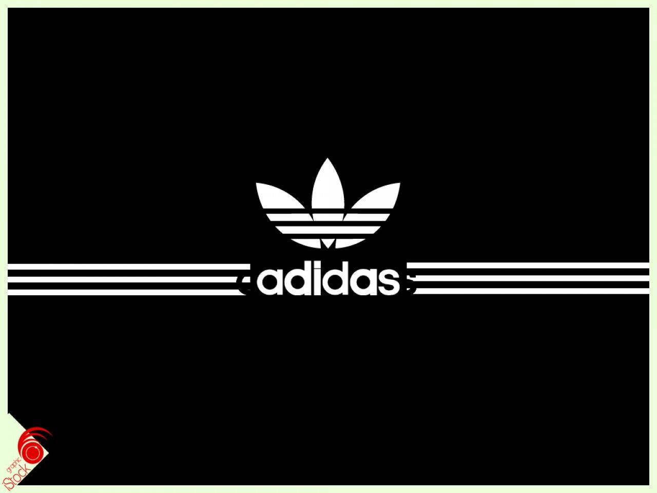 黑色背景上的adidas標誌，帶有三葉草和條紋