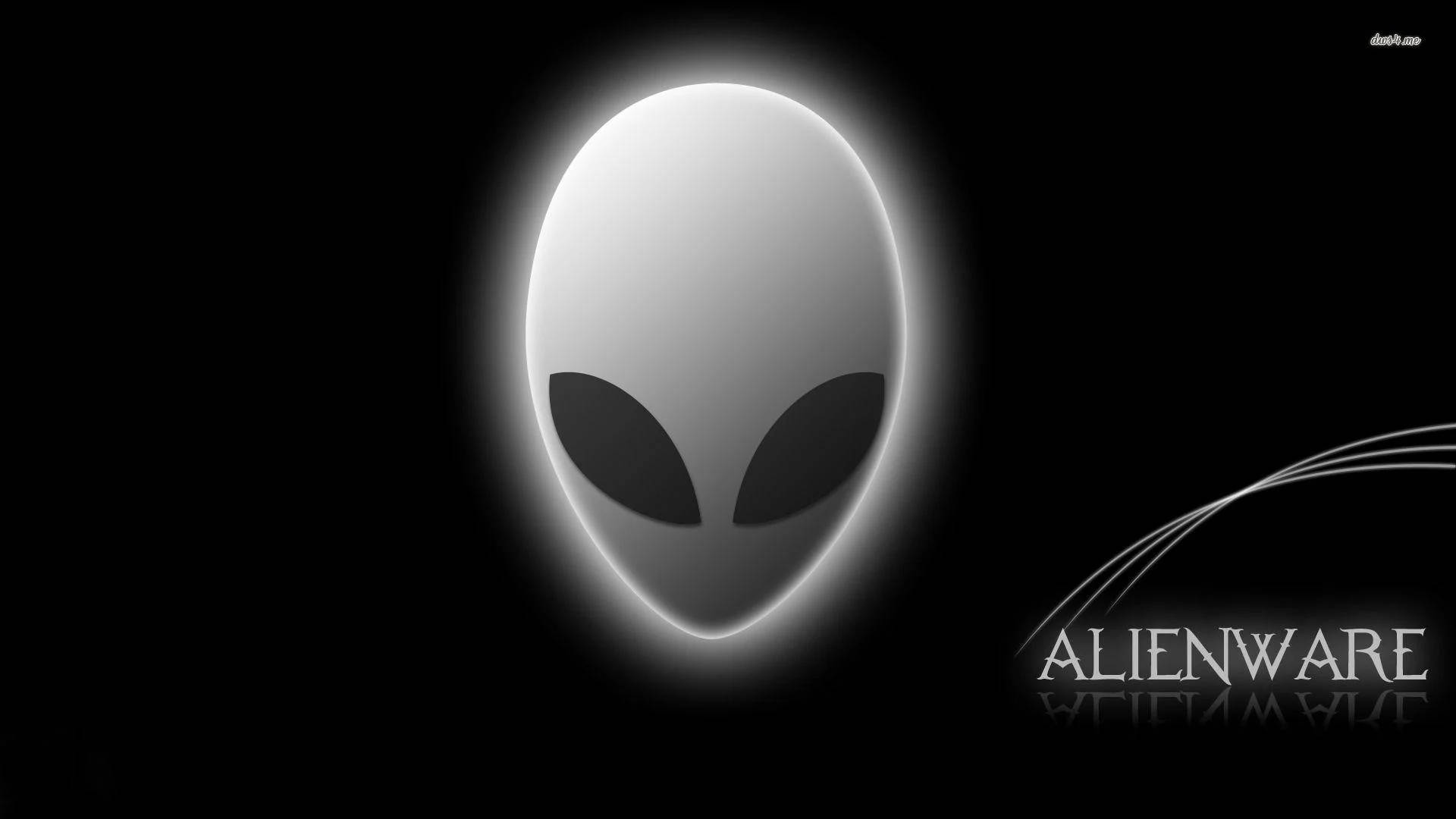 發光的外星人頭部標誌，帶有 Alienware 文字，背景為黑色。