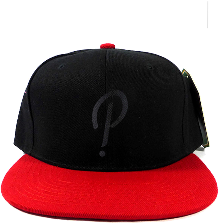 黑紅色問號棒球帽 壁紙 — 一頂黑色和紅色的 snapback 帽，帶有褪色的灰色問號標誌和頂部的紅色按鈕。