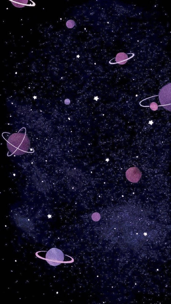 黑紫風格星系 壁紙 — 一個夢幻般的紫色星系，充滿了發光的星星和漂浮的環狀行星，背景是黑暗的宇宙。